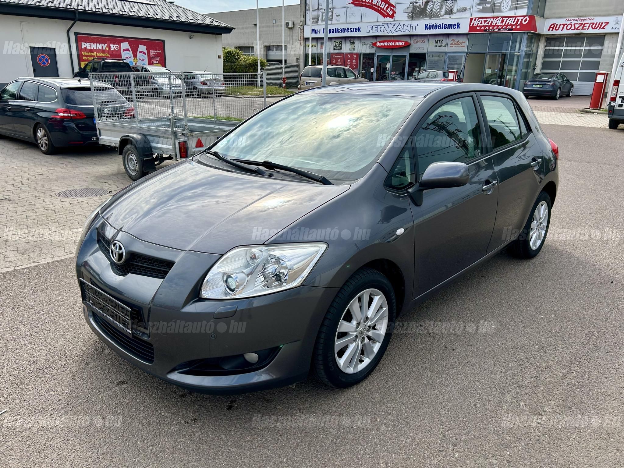 TOYOTA AURIS 2008 - 1