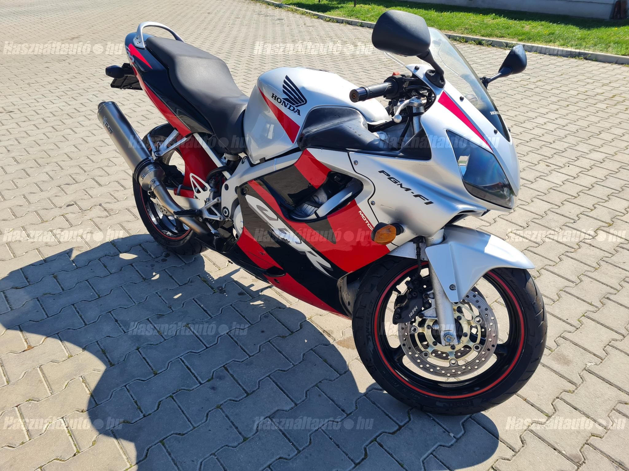 HONDA CBR 600 F4 2013/6 - 1