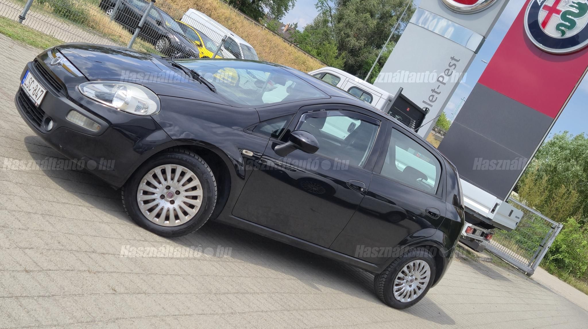 FIAT PUNTO 2010/7 - 1
