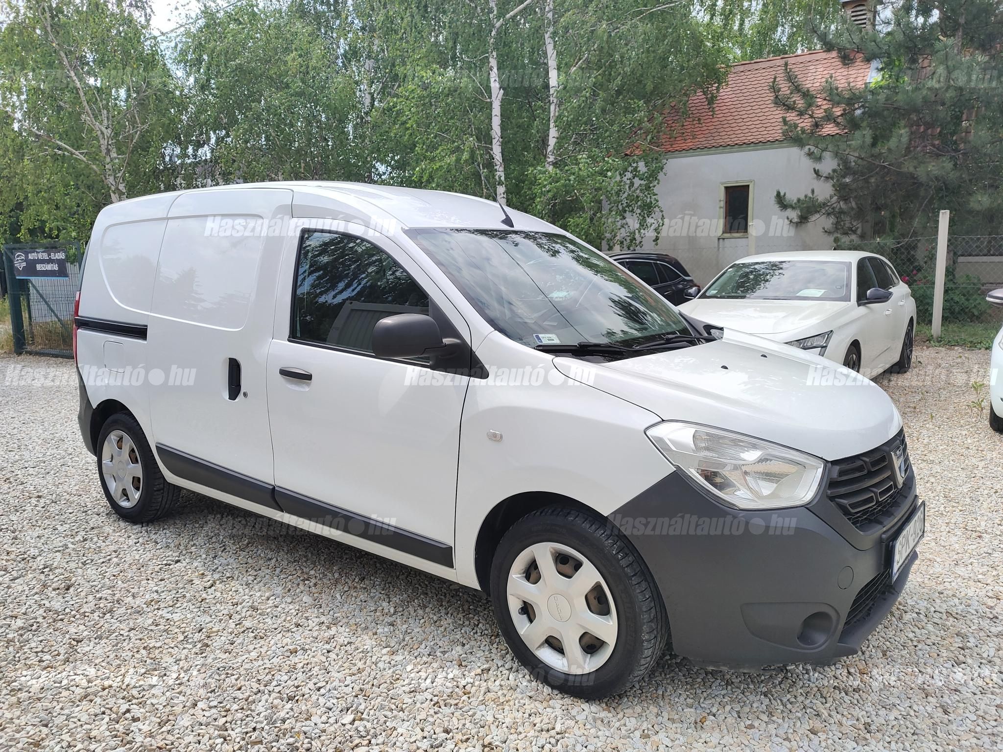 DACIA DOKKER 2021/5 - 1