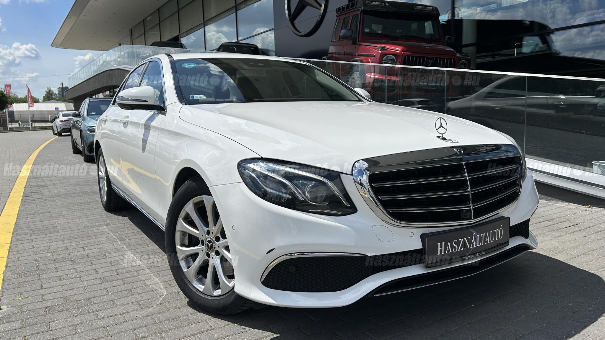 MERCEDES-BENZ E 220 2019/6 - 1