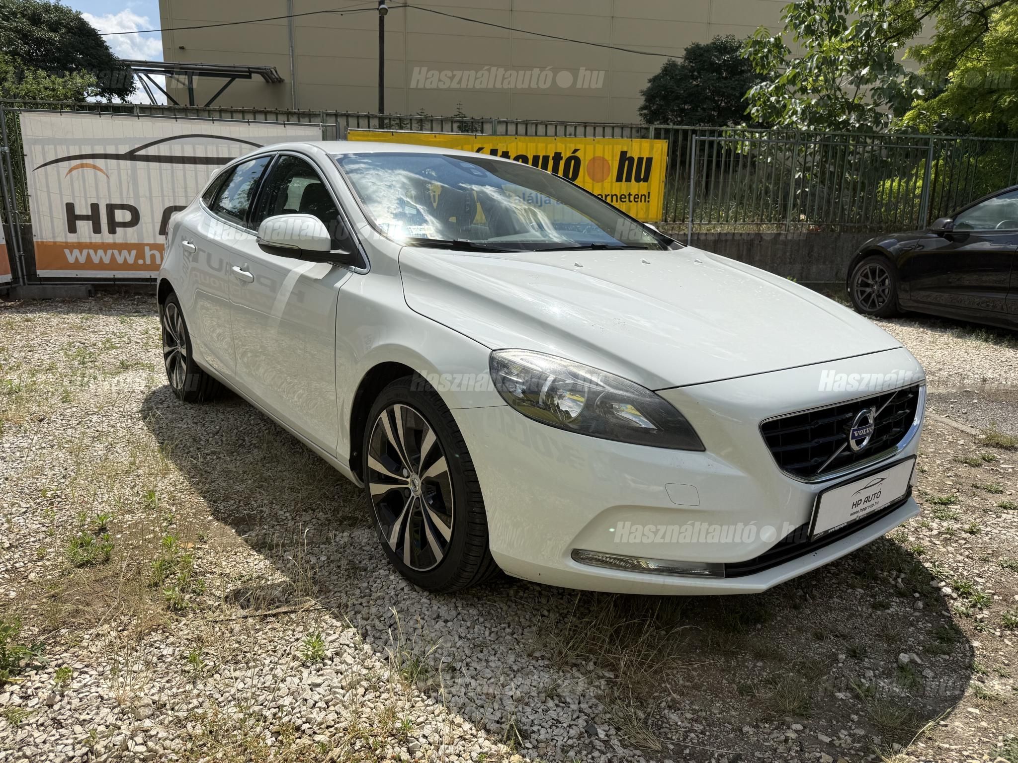 VOLVO V40 2015/7 - 1