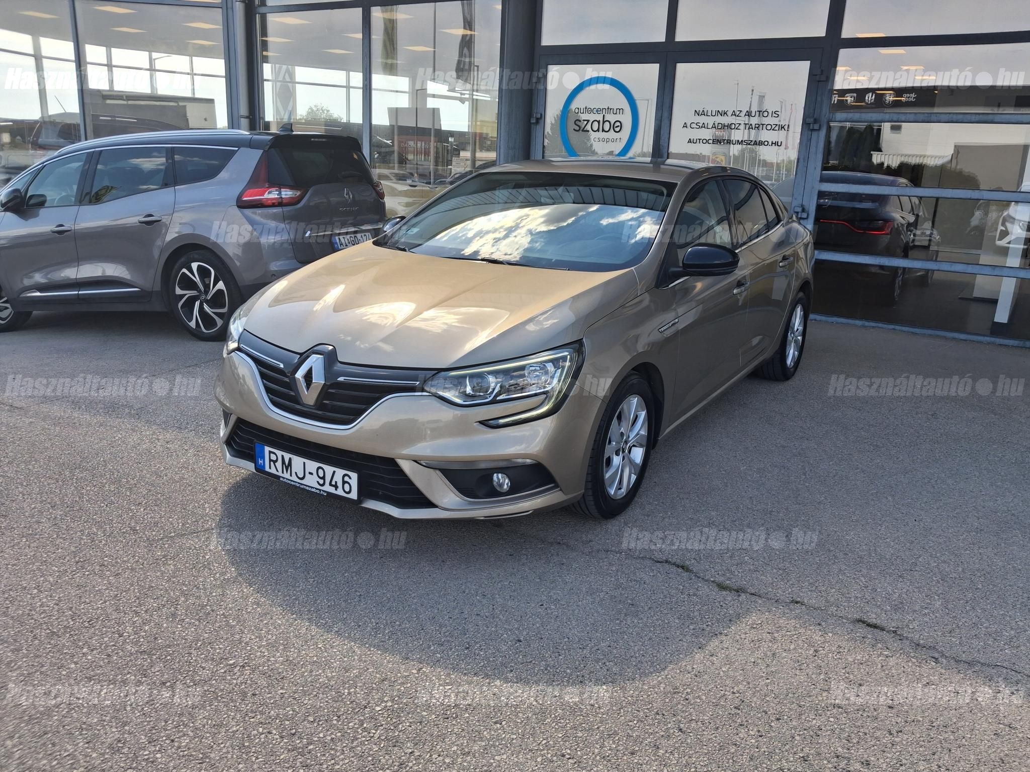 RENAULT MEGANE 2019/7 - 1
