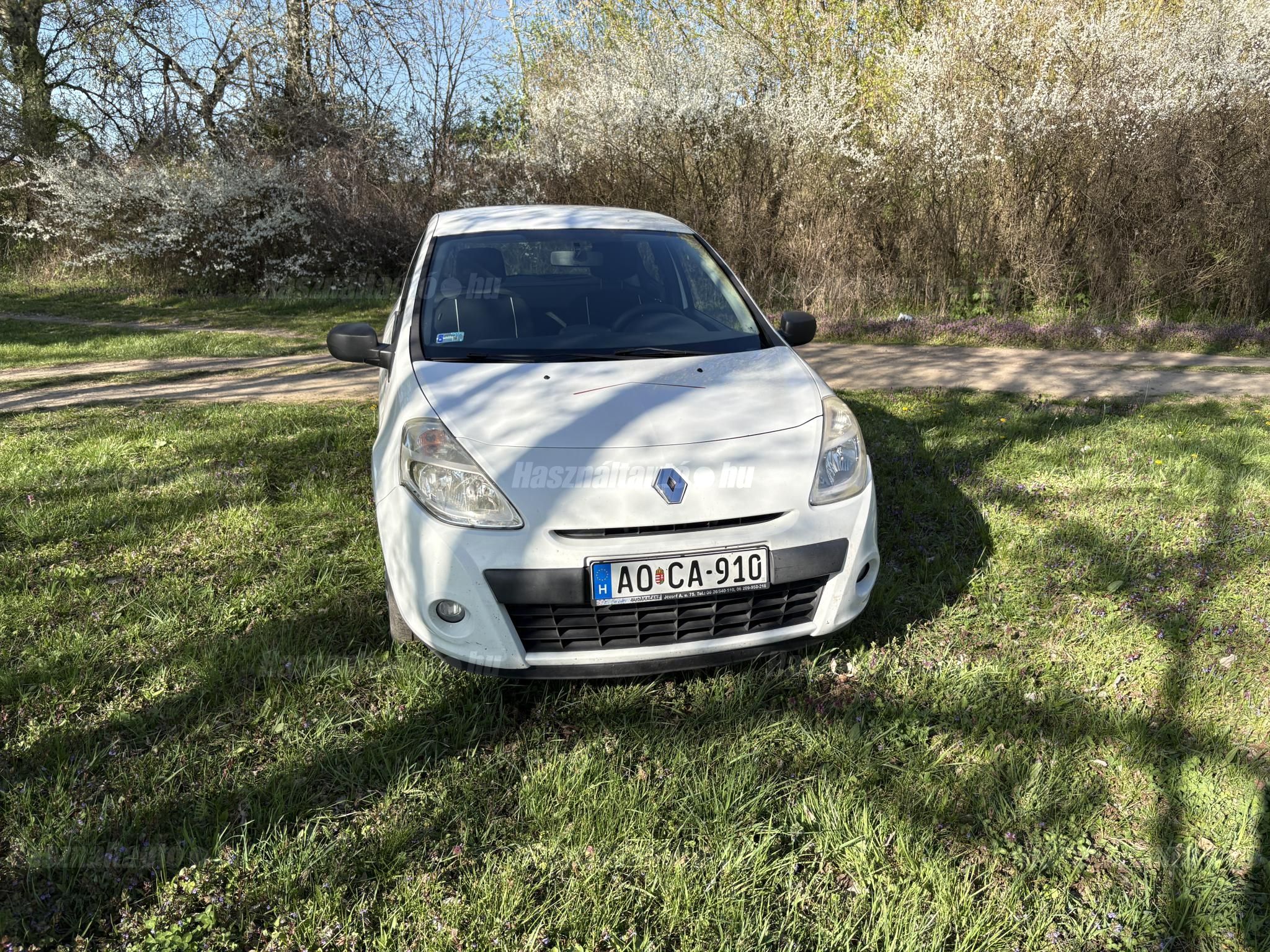 RENAULT CLIO 2012/4 - 1