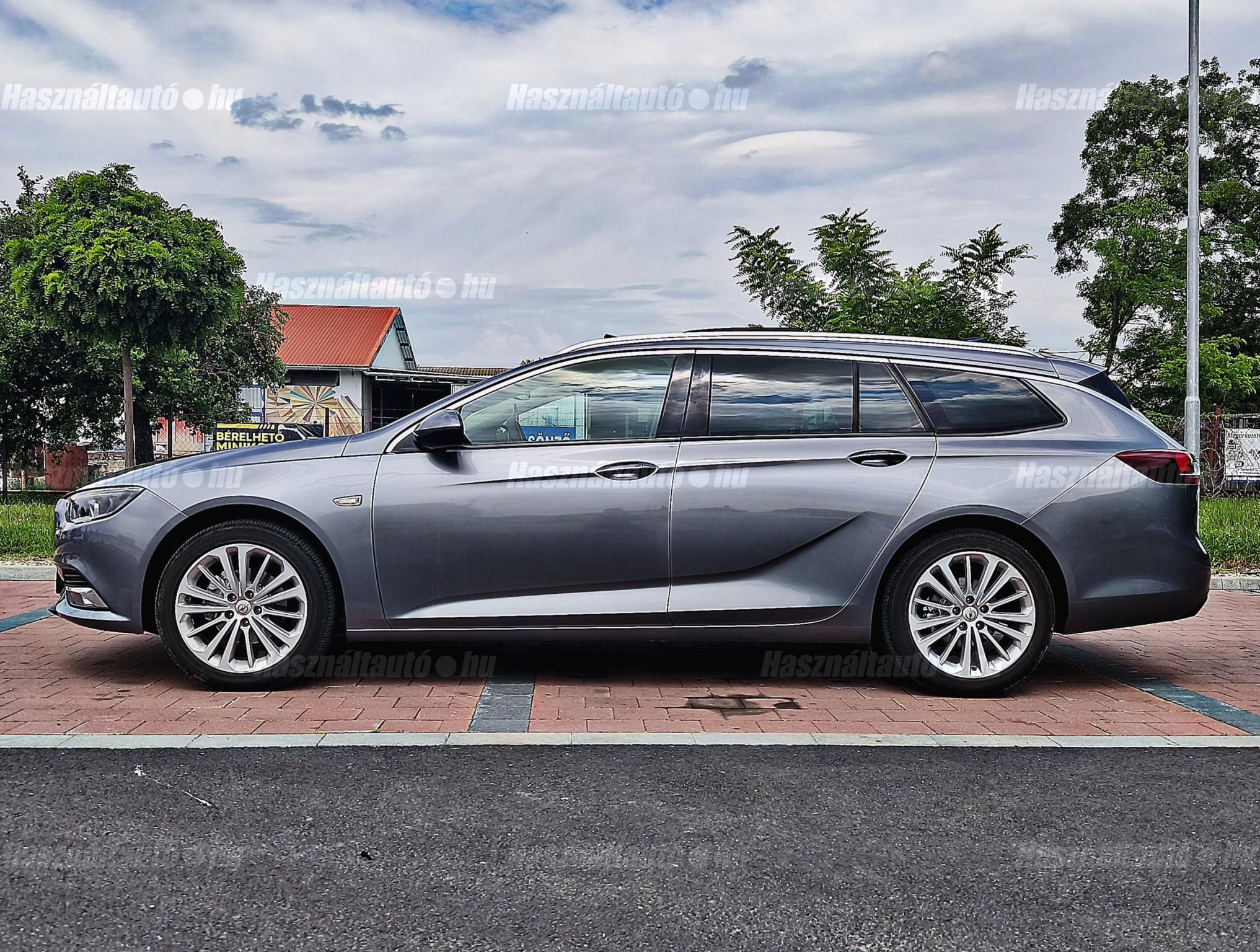 OPEL INSIGNIA 2019/6 - 1