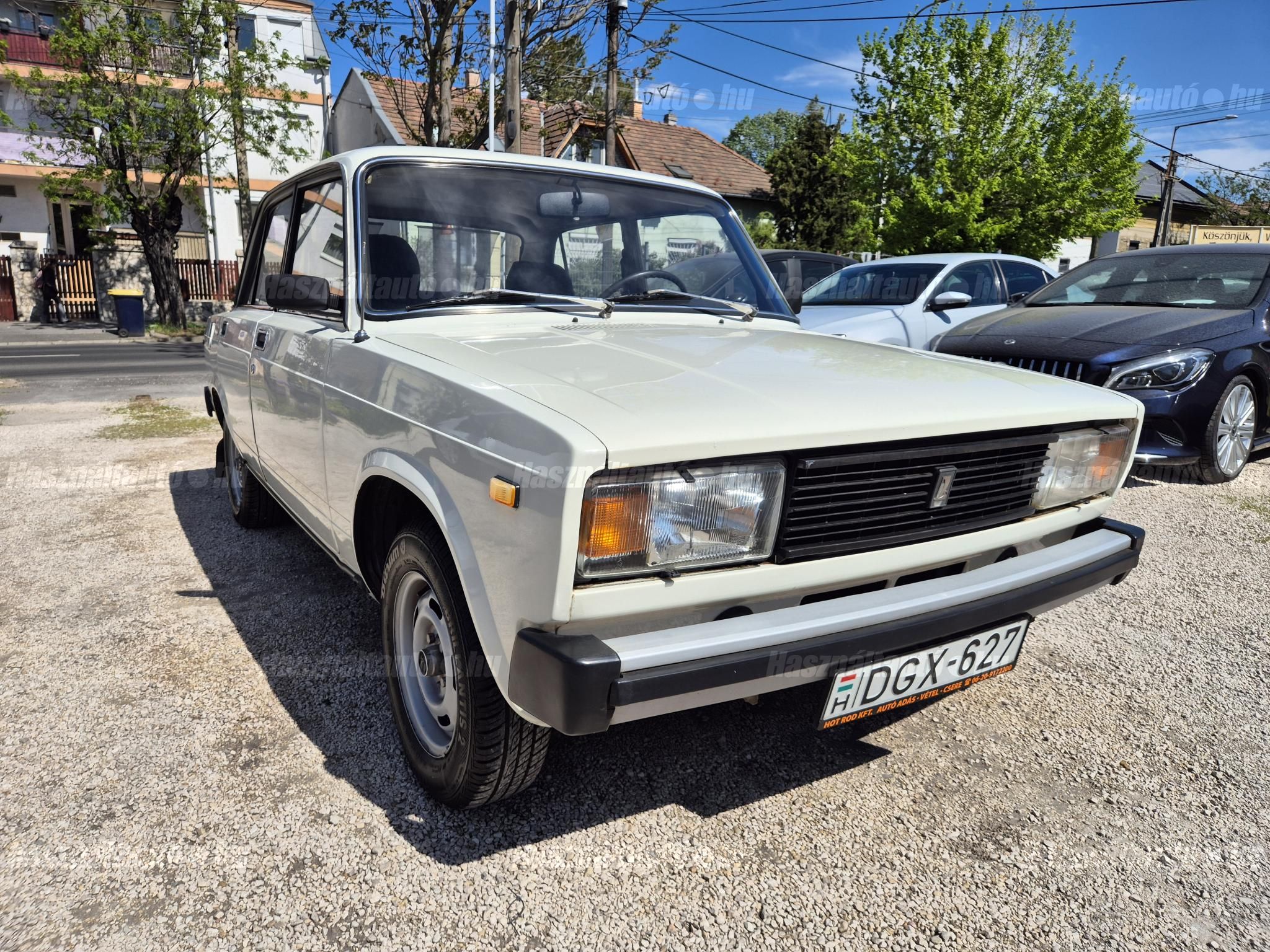 LADA 2105 1990/2 - 1