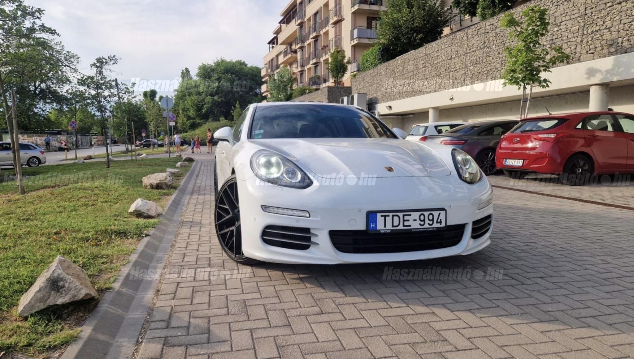 PORSCHE PANAMERA 2014/9 - 1