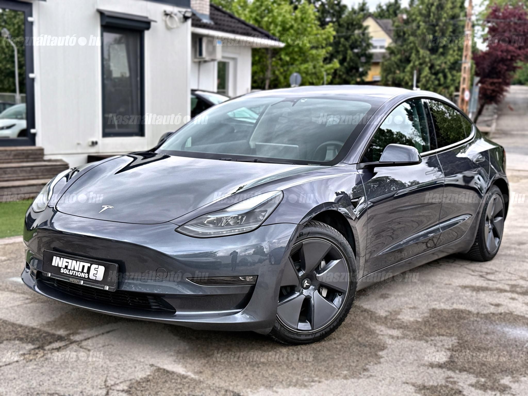 TESLA MODEL 3 2023/2 - 1