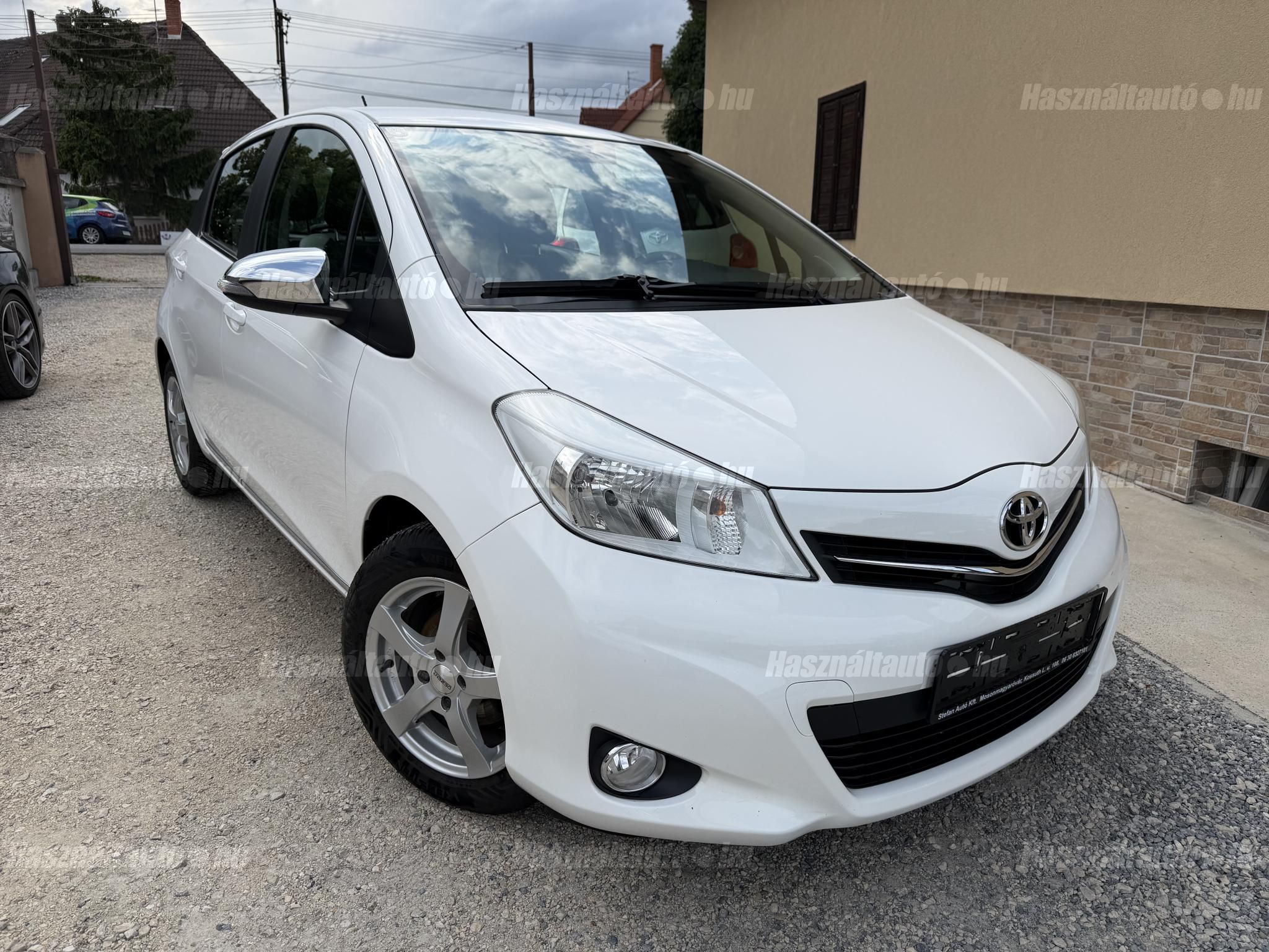 TOYOTA YARIS 2014/5 - 1