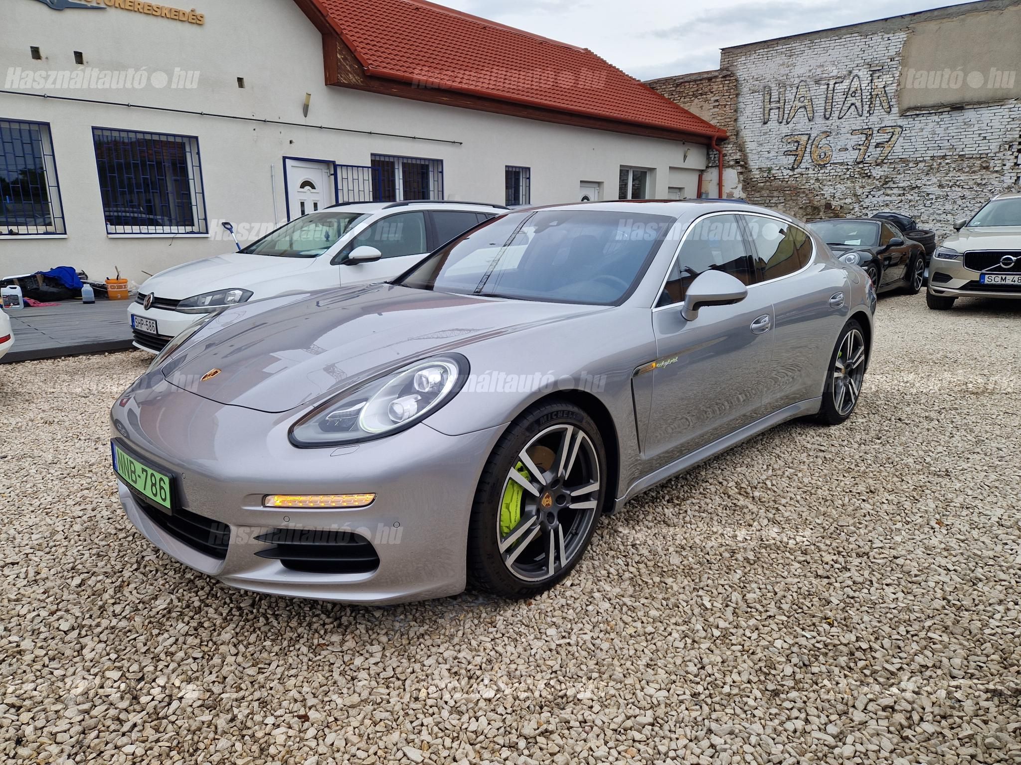 PORSCHE PANAMERA 2016 - 1