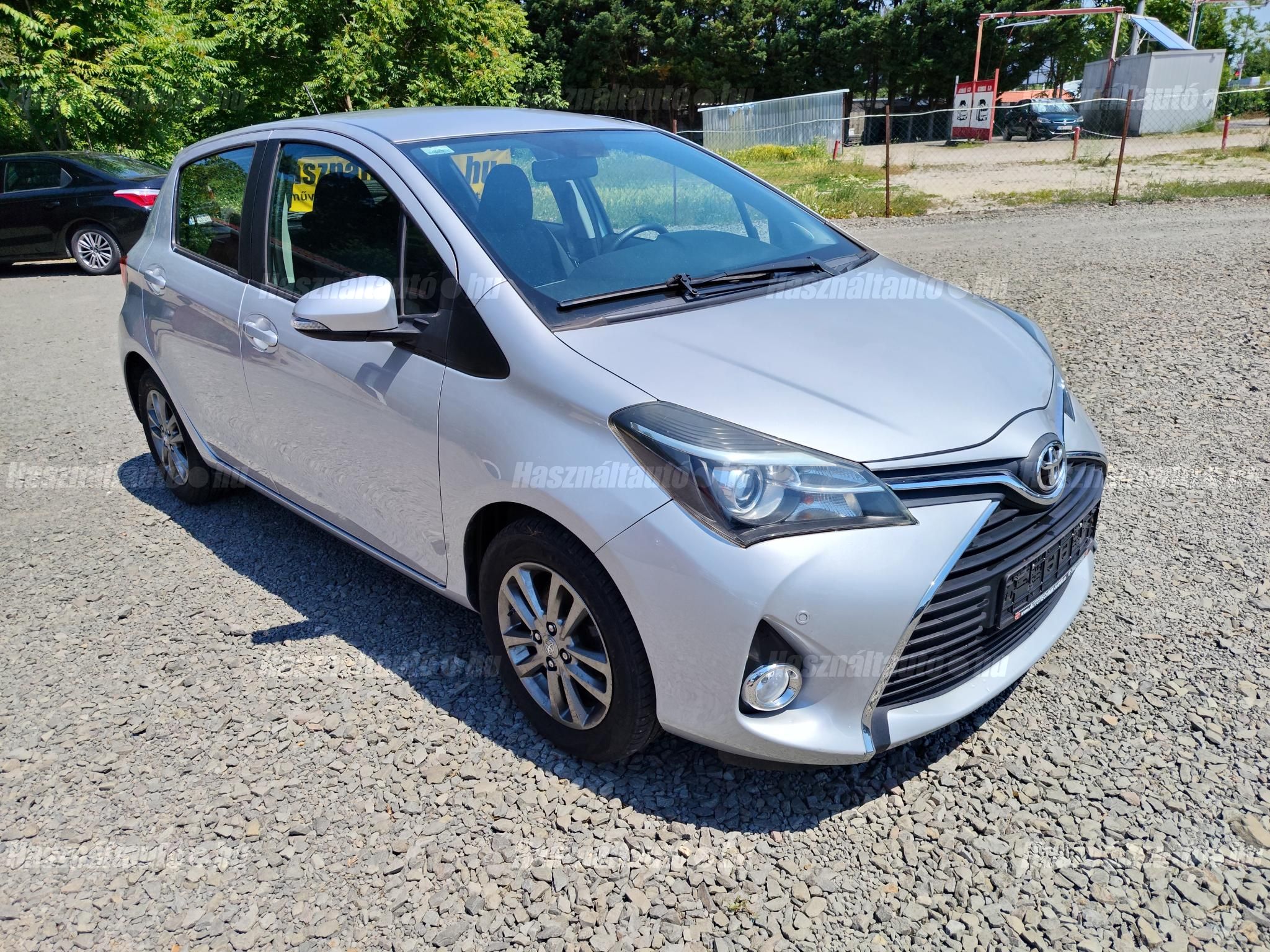 TOYOTA YARIS 2014/12 - 1