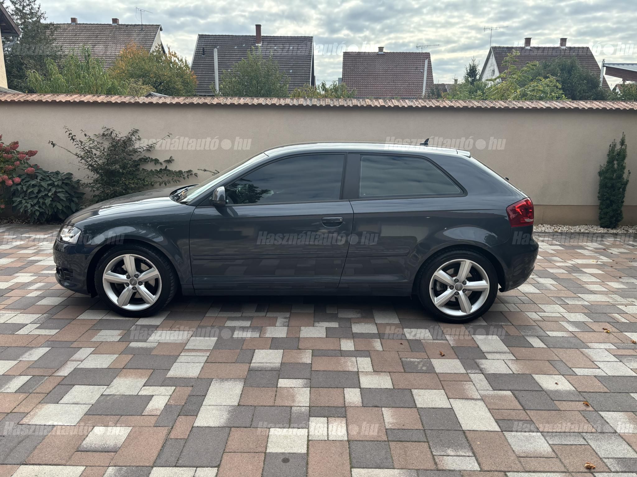 AUDI A3 2009/4 - 1