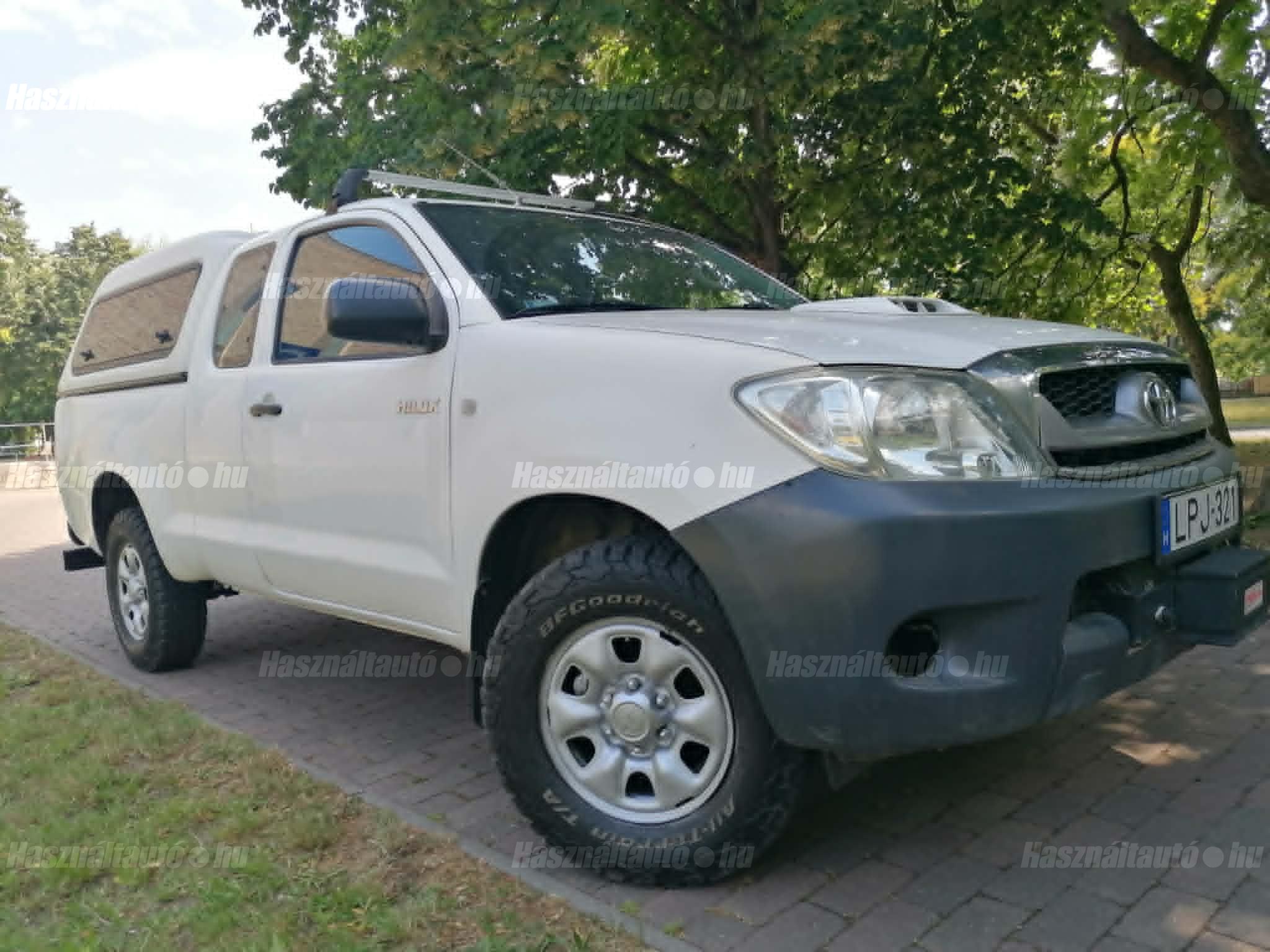 TOYOTA HILUX 2009/12 - 1