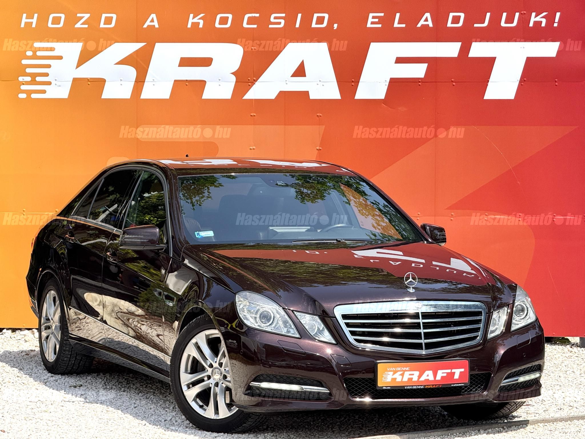 MERCEDES-BENZ E-OSZTÁLY 2010/10 - 1