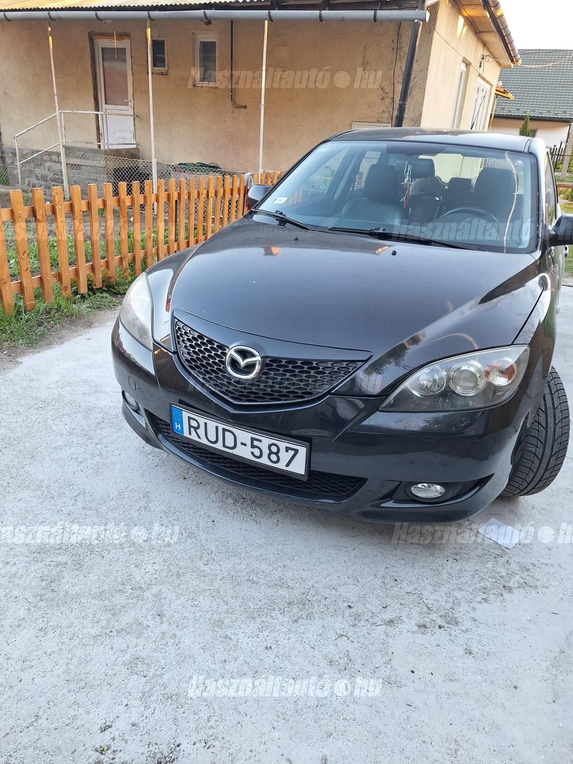 MAZDA 3 2004/5 - 1