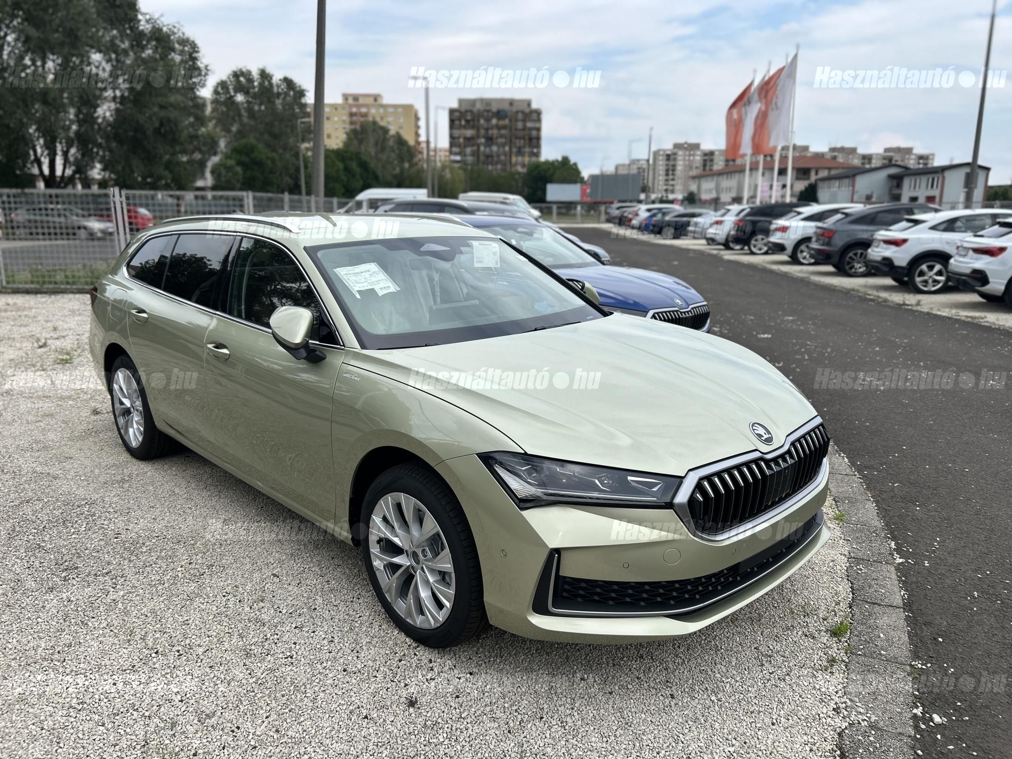 SKODA SUPERB 2026 - 1
