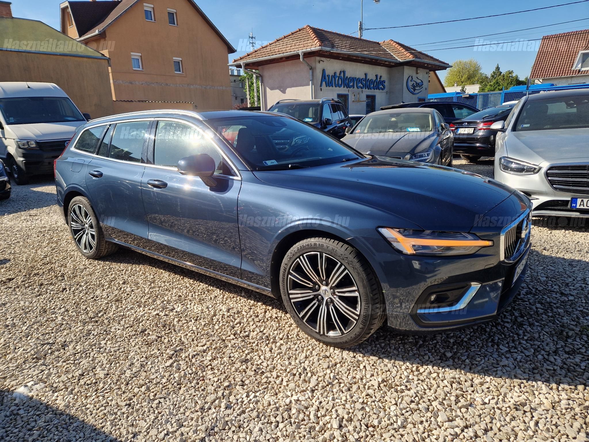 VOLVO V60 2020 - 1