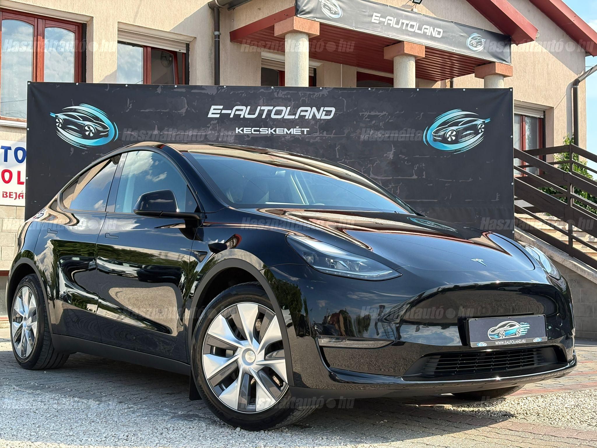 TESLA MODEL Y 2023/1 - 1
