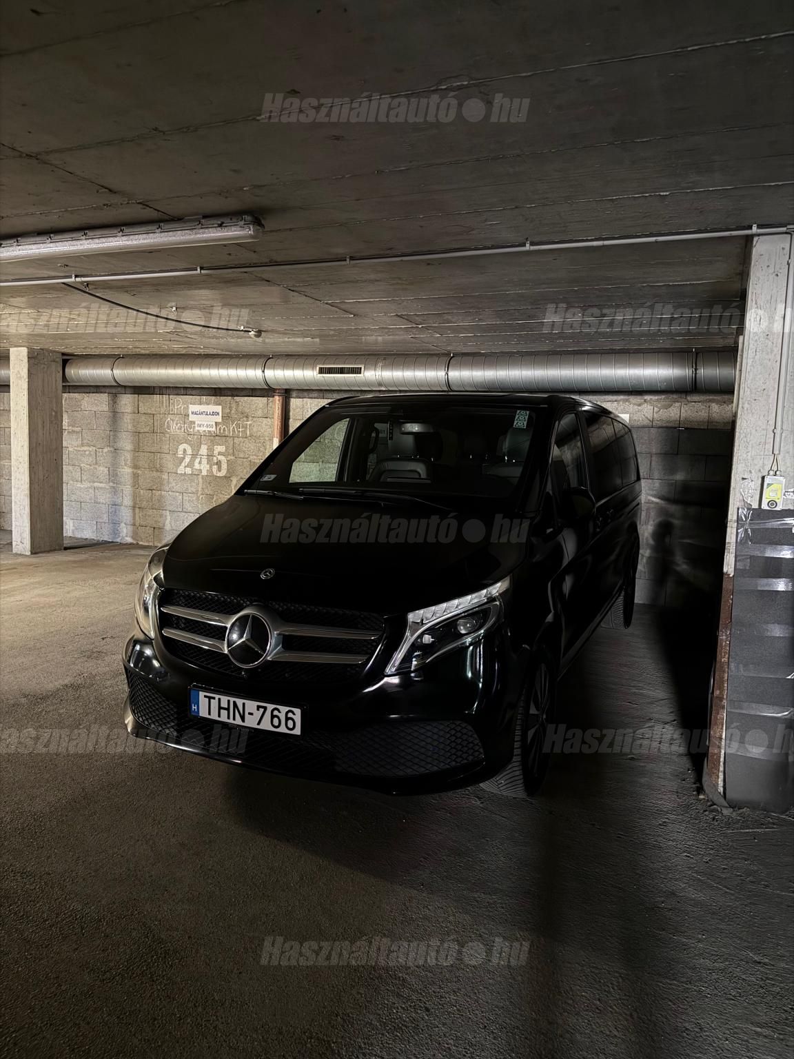 MERCEDES-BENZ V-OSZTÁLY 2022/6 - 1