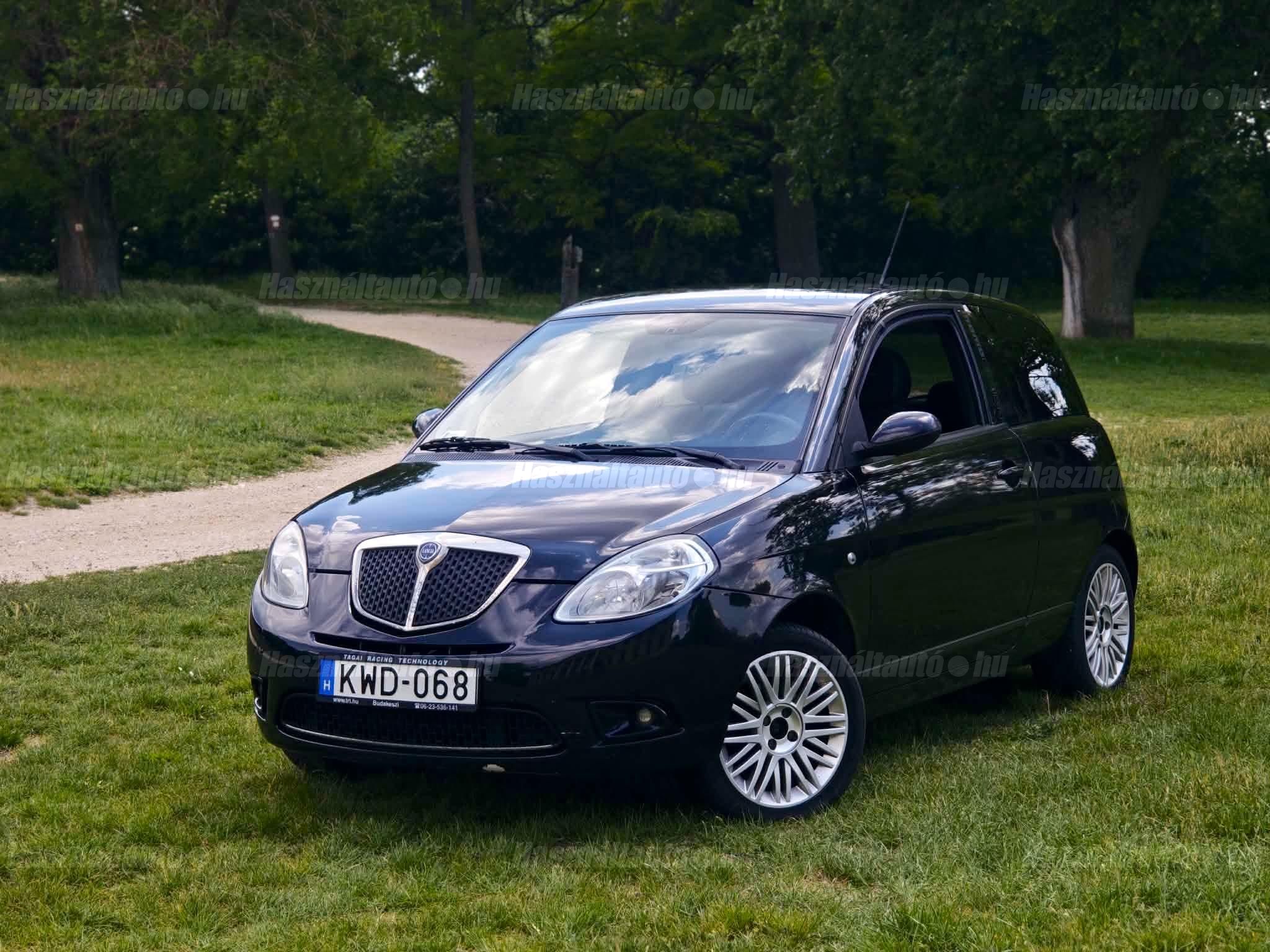 LANCIA YPSILON 2007/8 - 1