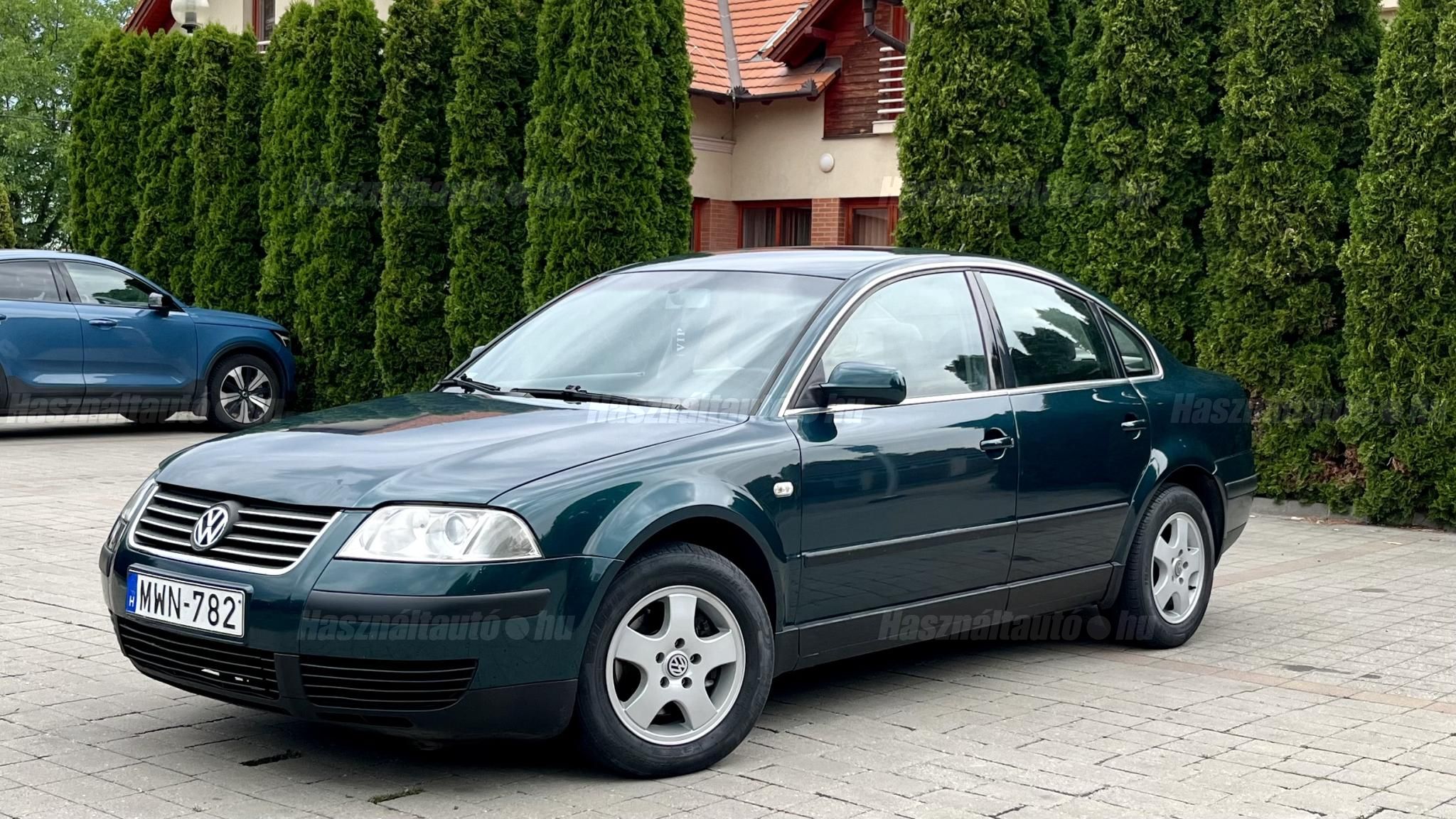 VOLKSWAGEN PASSAT V 2002/7 - 1