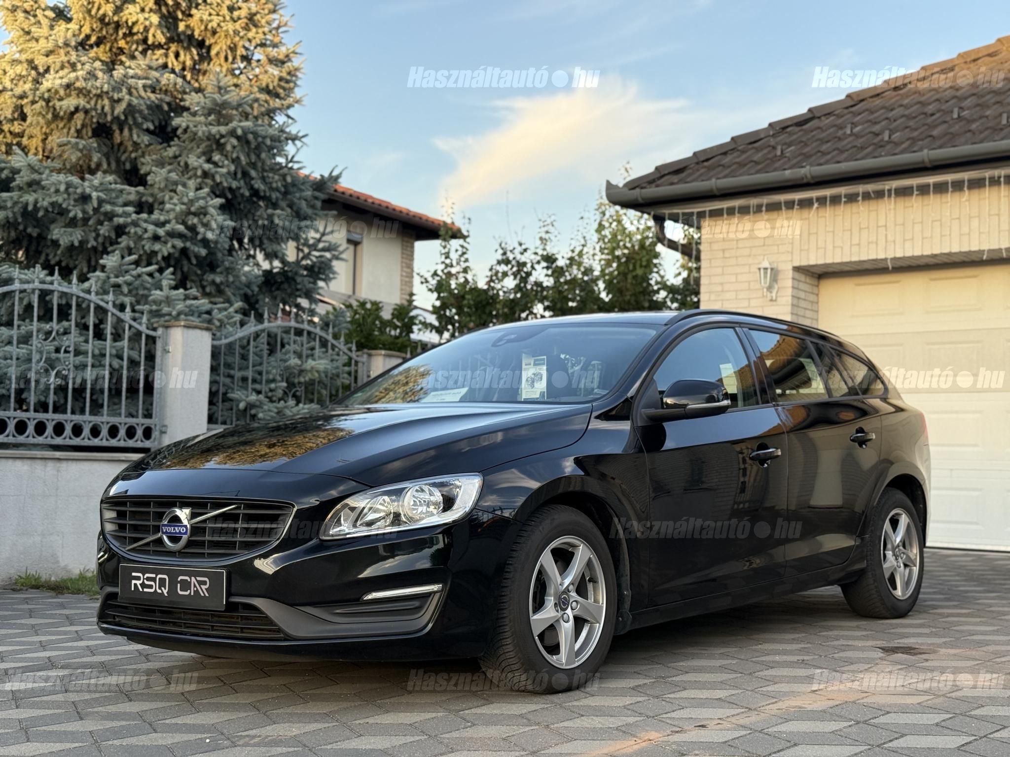 VOLVO V60 2018/5 - 1