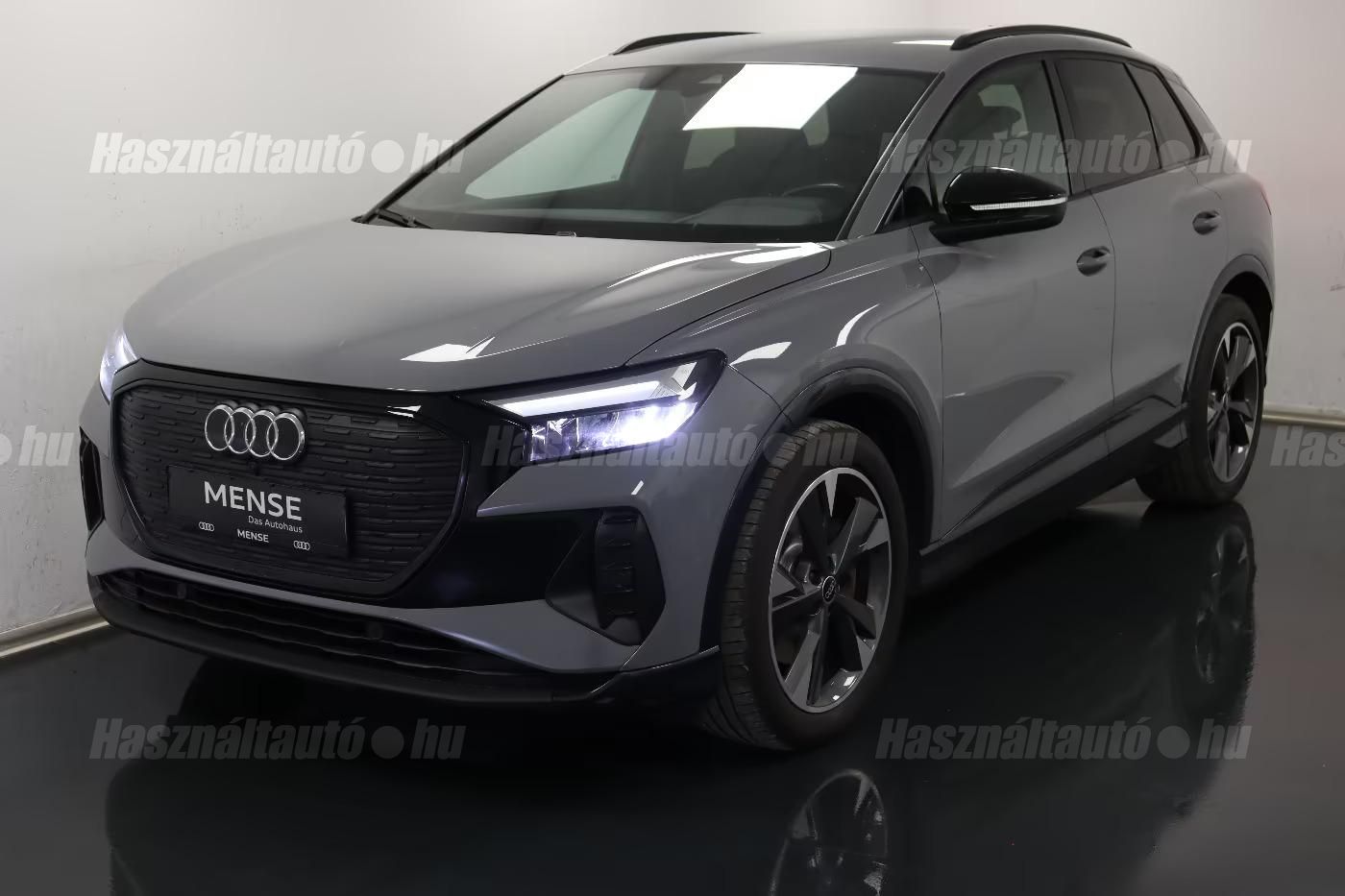 AUDI Q4 2022 - 1