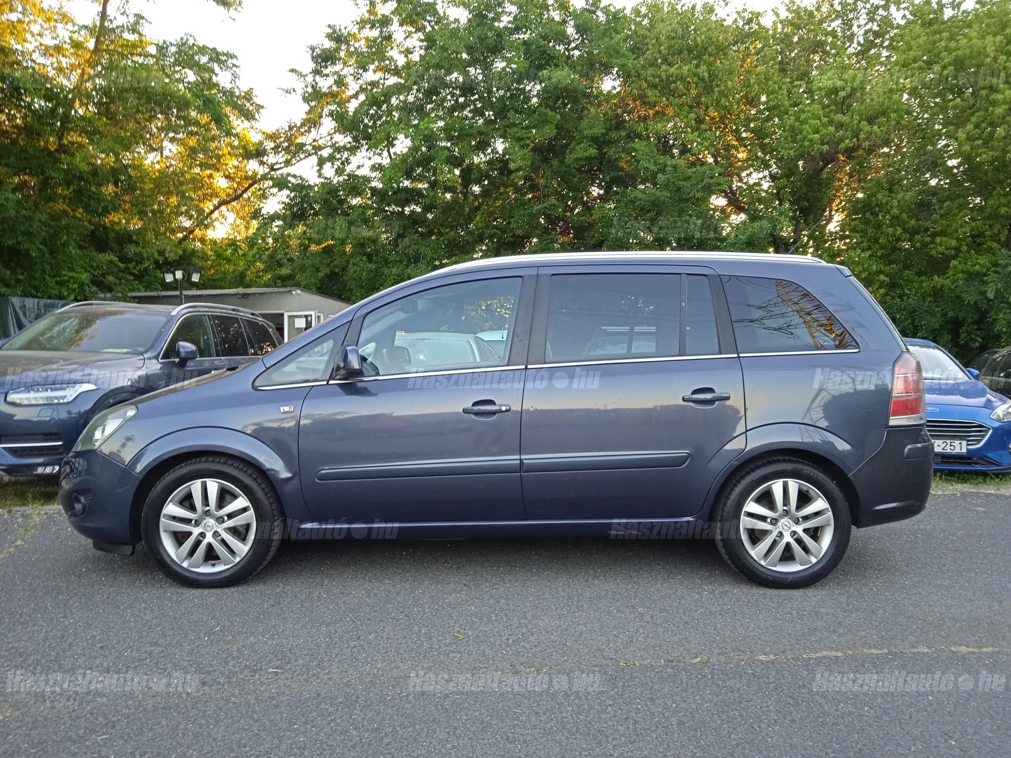 OPEL ZAFIRA B 2009/11 - 1