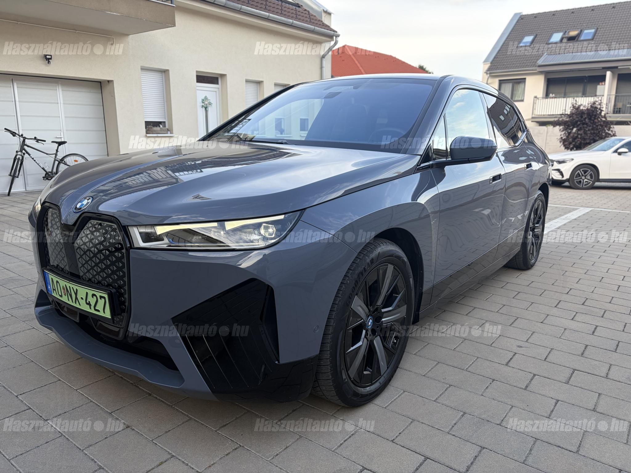 BMW IX 2022/12 - 1