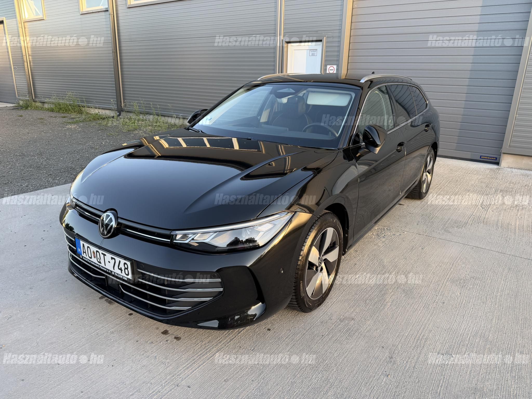 VOLKSWAGEN PASSAT 2025/8 - 1