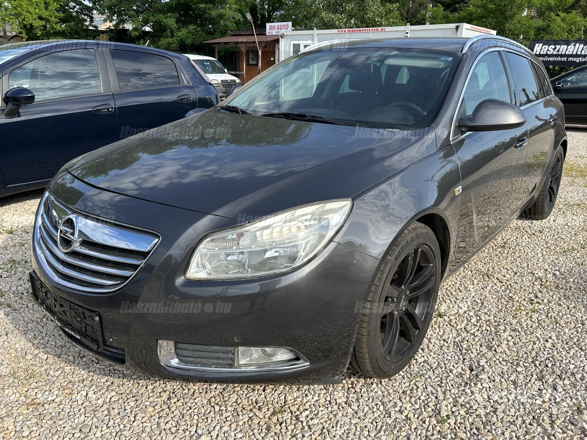OPEL INSIGNIA 2010/7 - 1