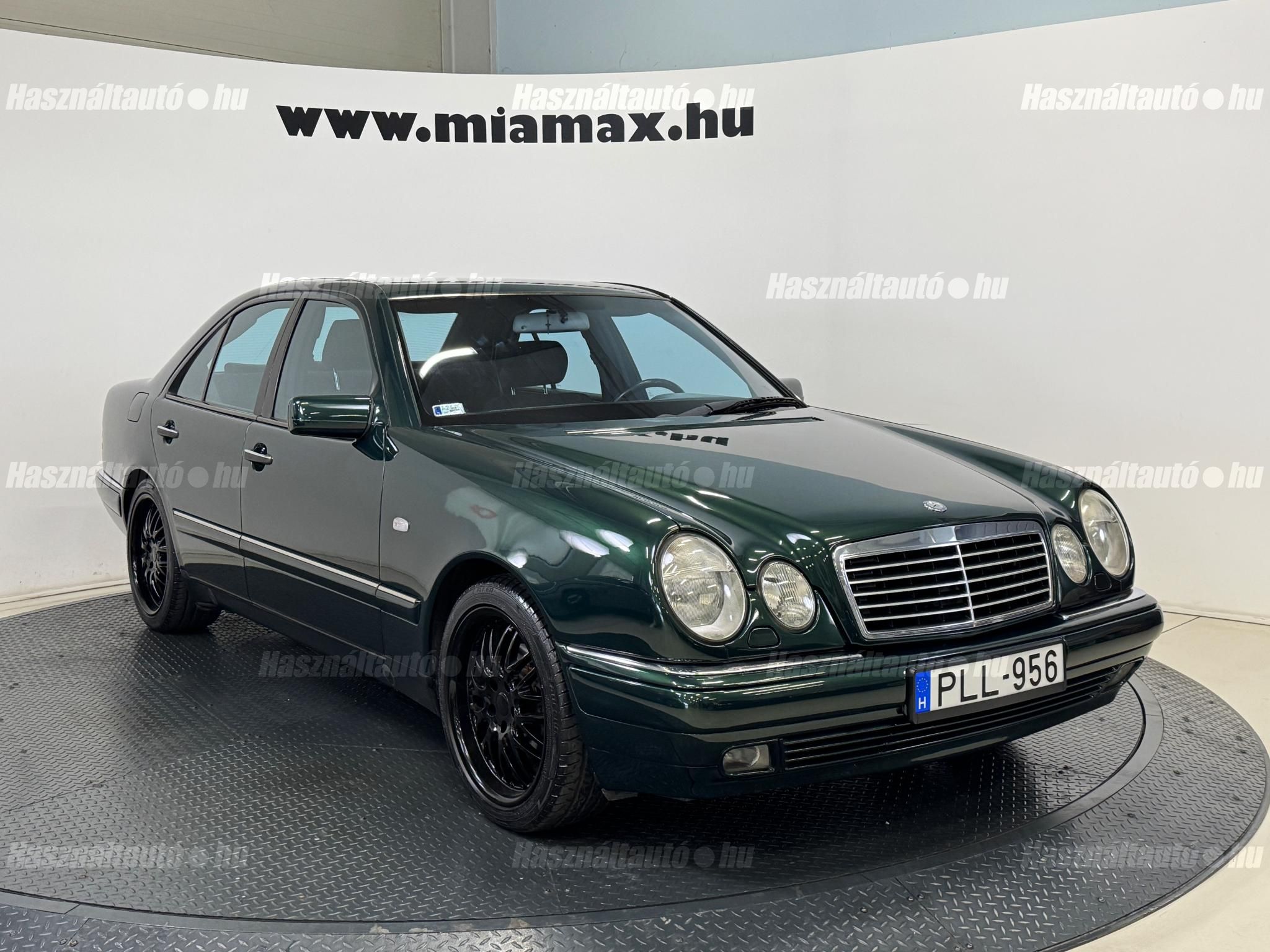 MERCEDES-BENZ E 240 1999/3 - 1