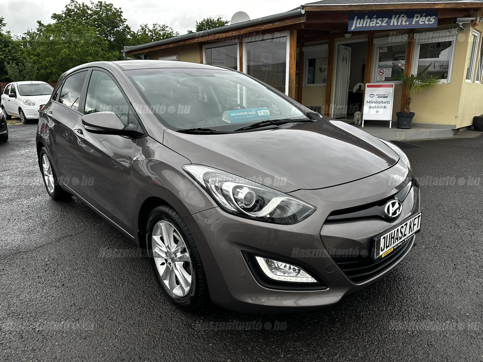 HYUNDAI I30 2013/3 - 1