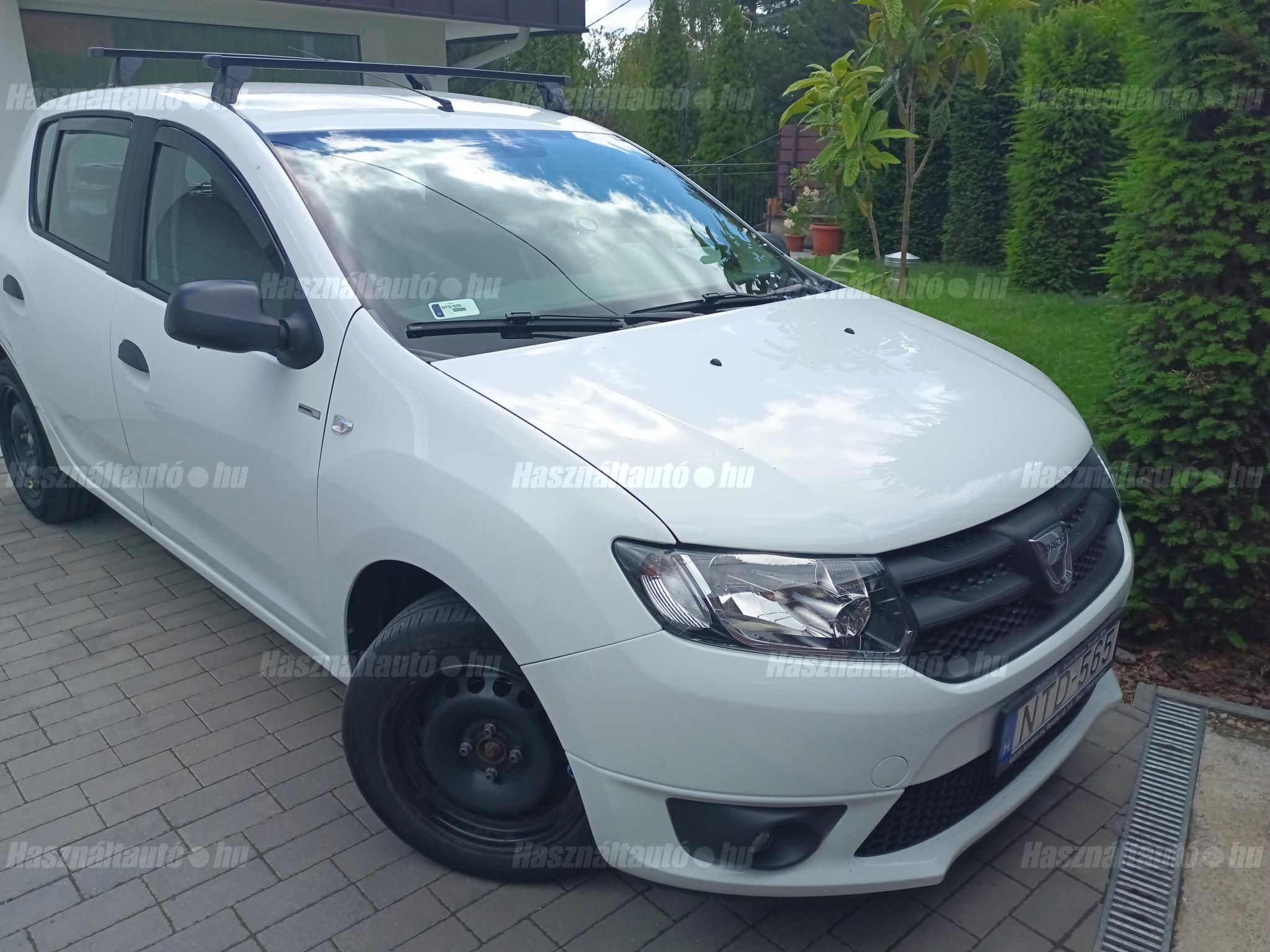 DACIA SANDERO 2016/7 - 1
