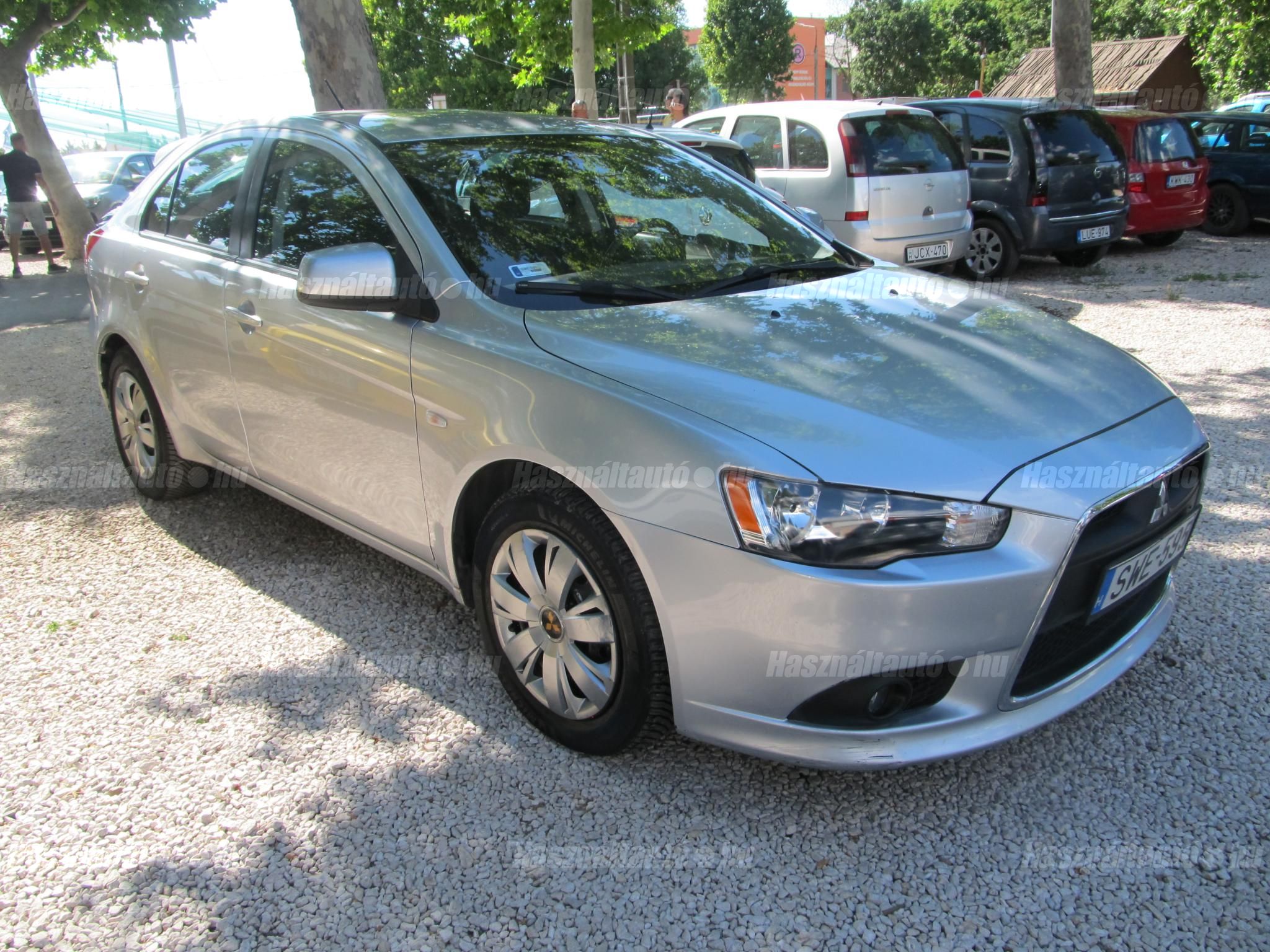 MITSUBISHI LANCER 2011/8 - 1