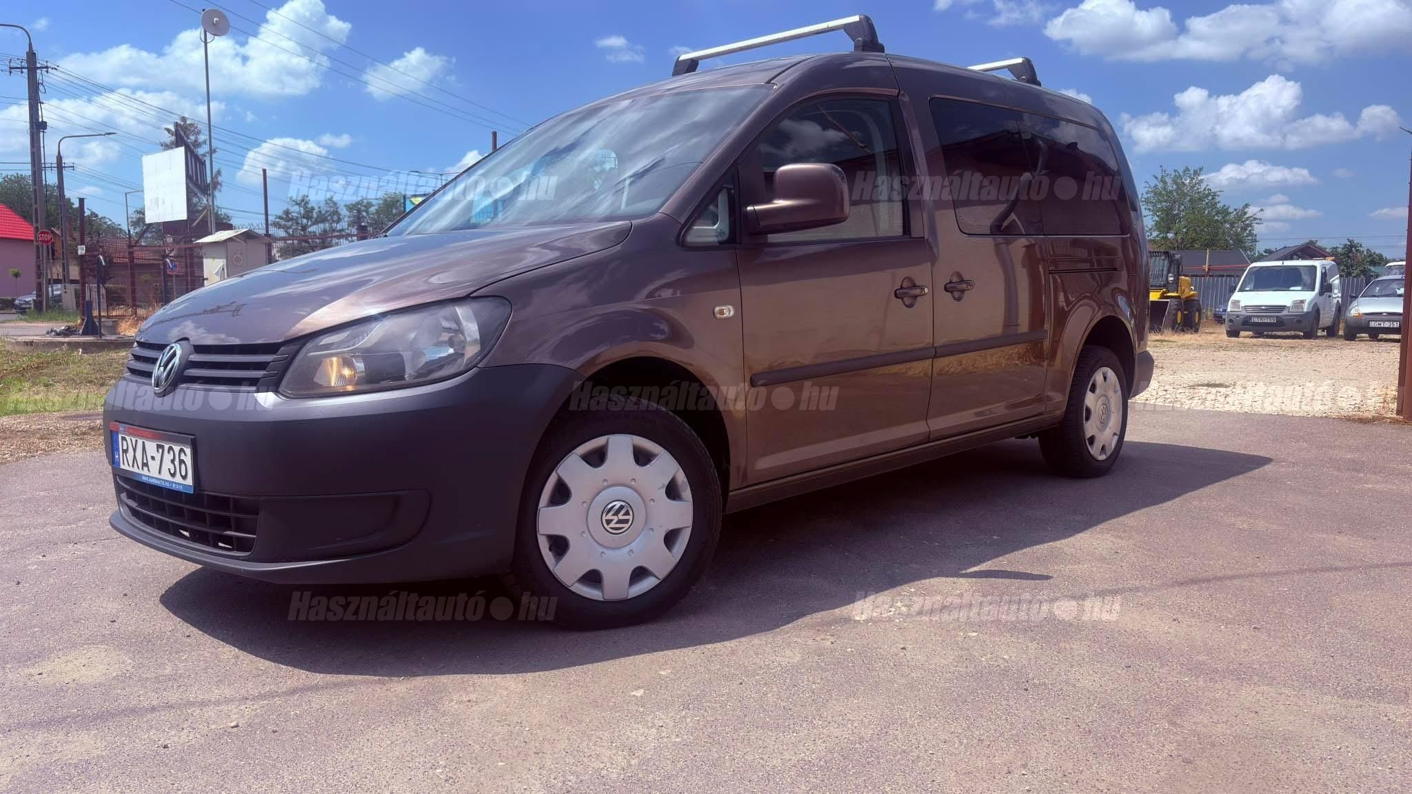 VOLKSWAGEN CADDY MAXI 2013 - 1