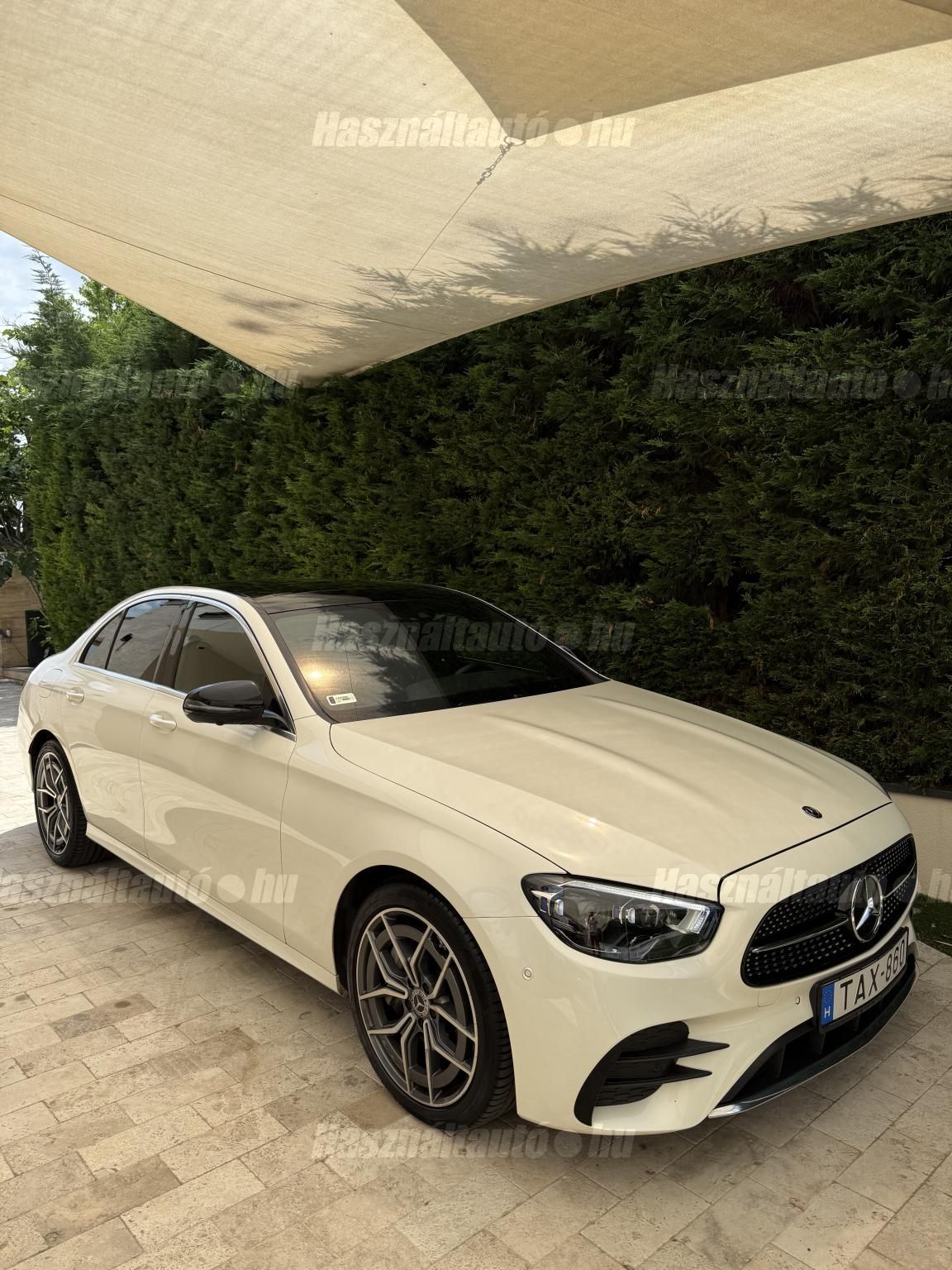 MERCEDES-BENZ E 400 2021/8 - 1