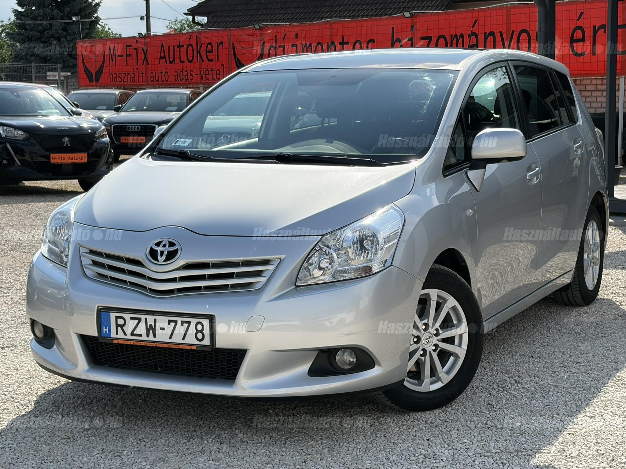 TOYOTA VERSO 2012/12 - 1