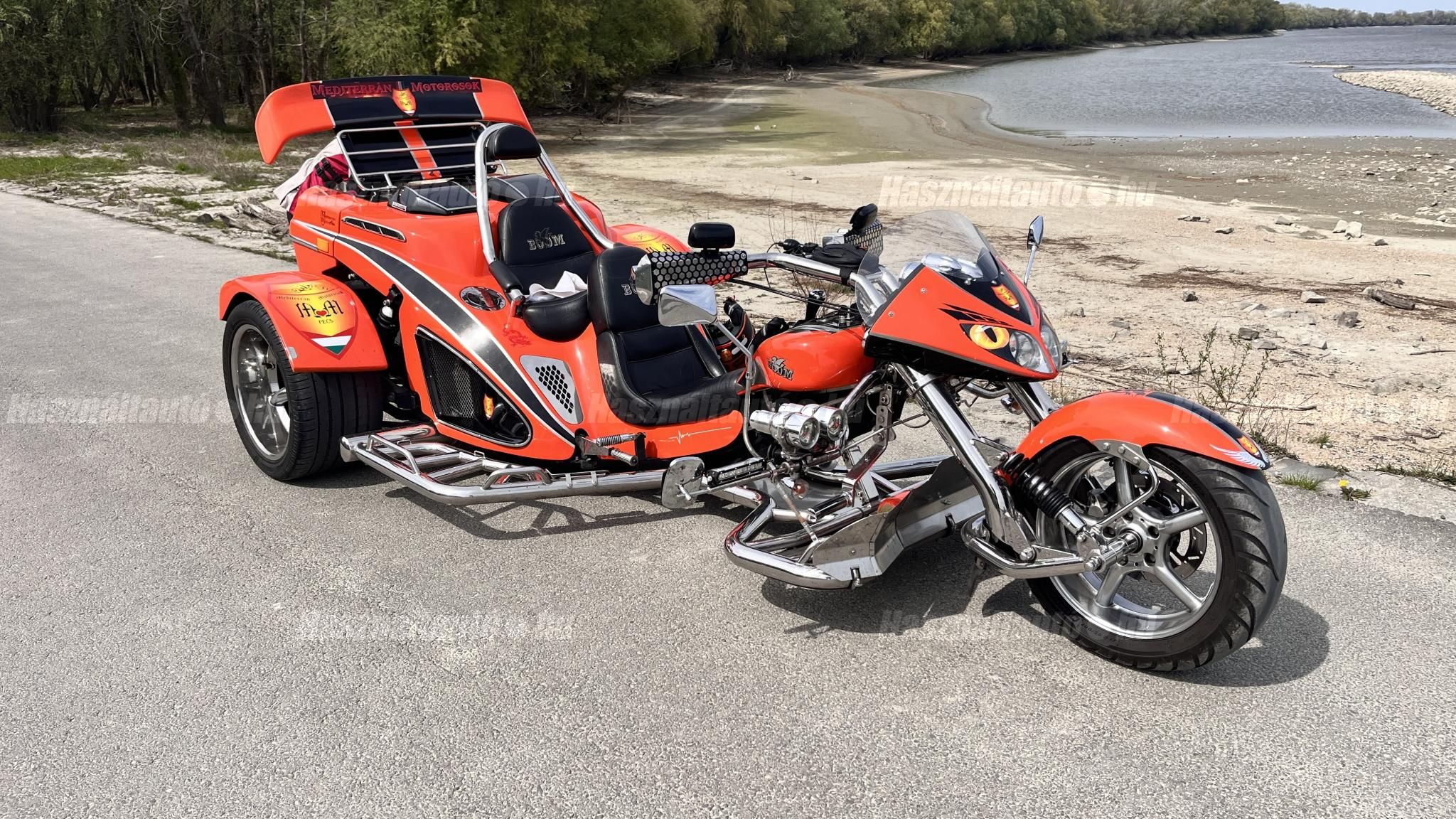 BOOM-TRIKES MUSTANG 2014/11 - 1