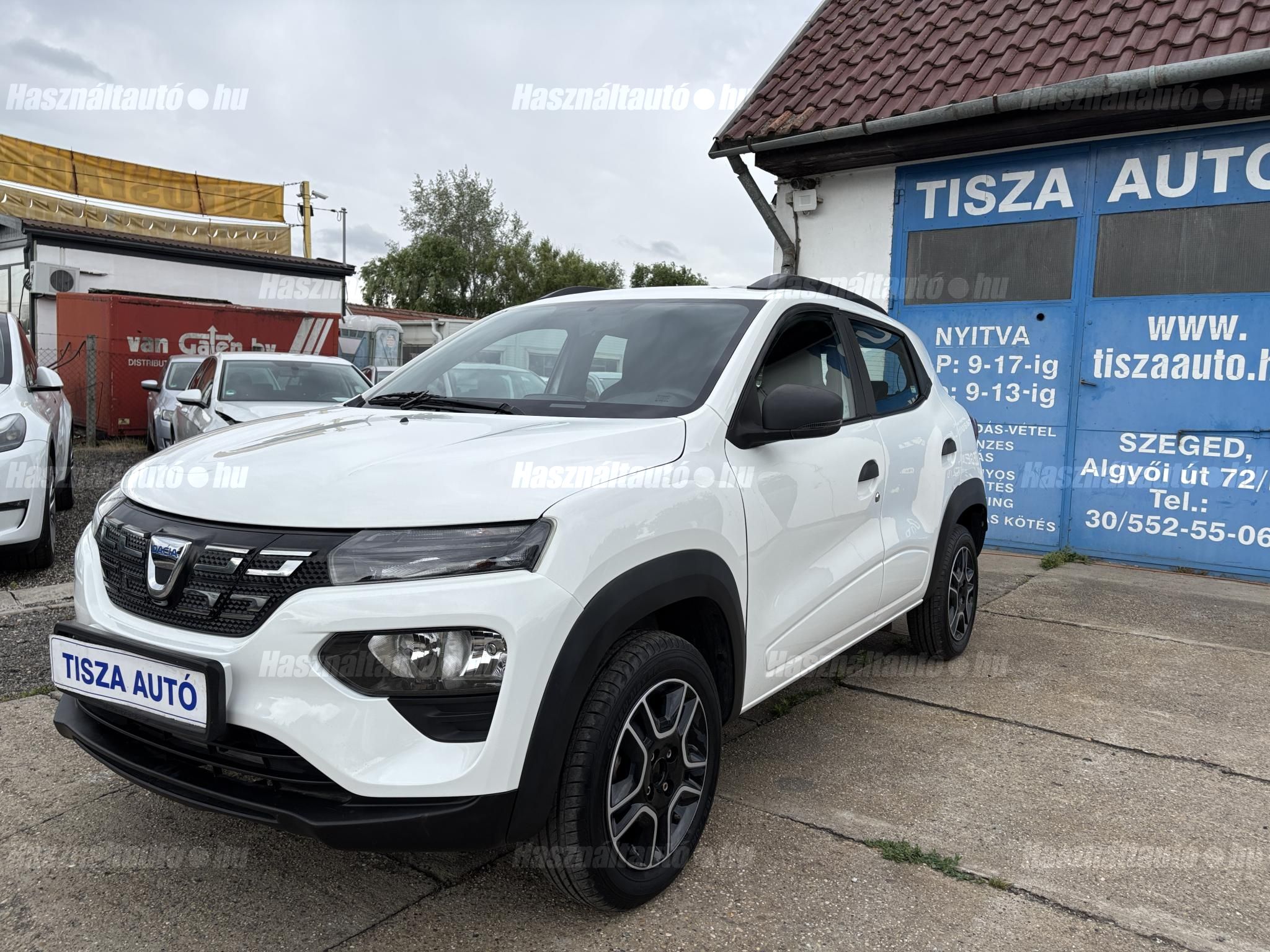 DACIA SPRING 2021/12 - 1