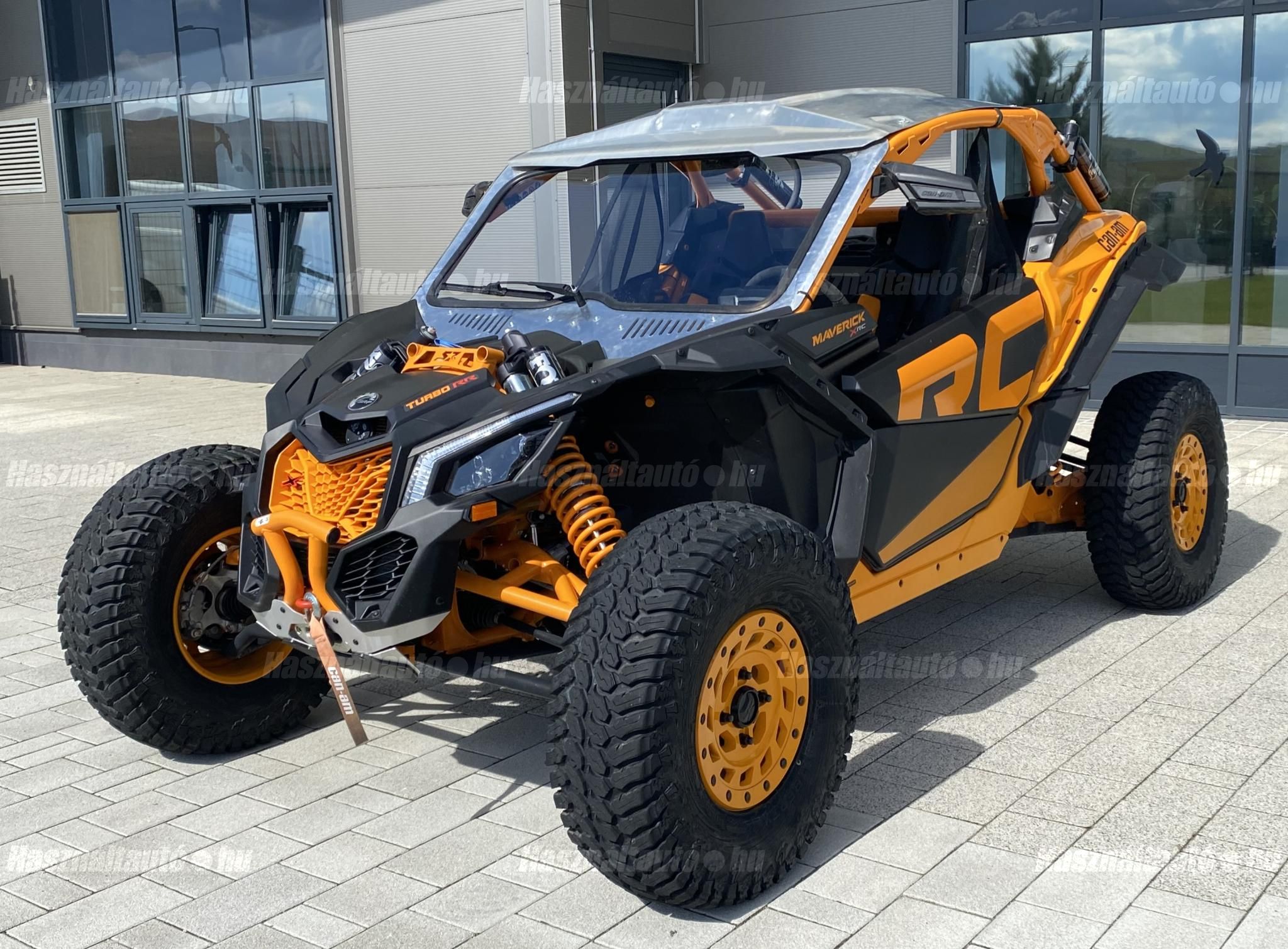 CAN-AM MAVERICK 2020/1 - 1