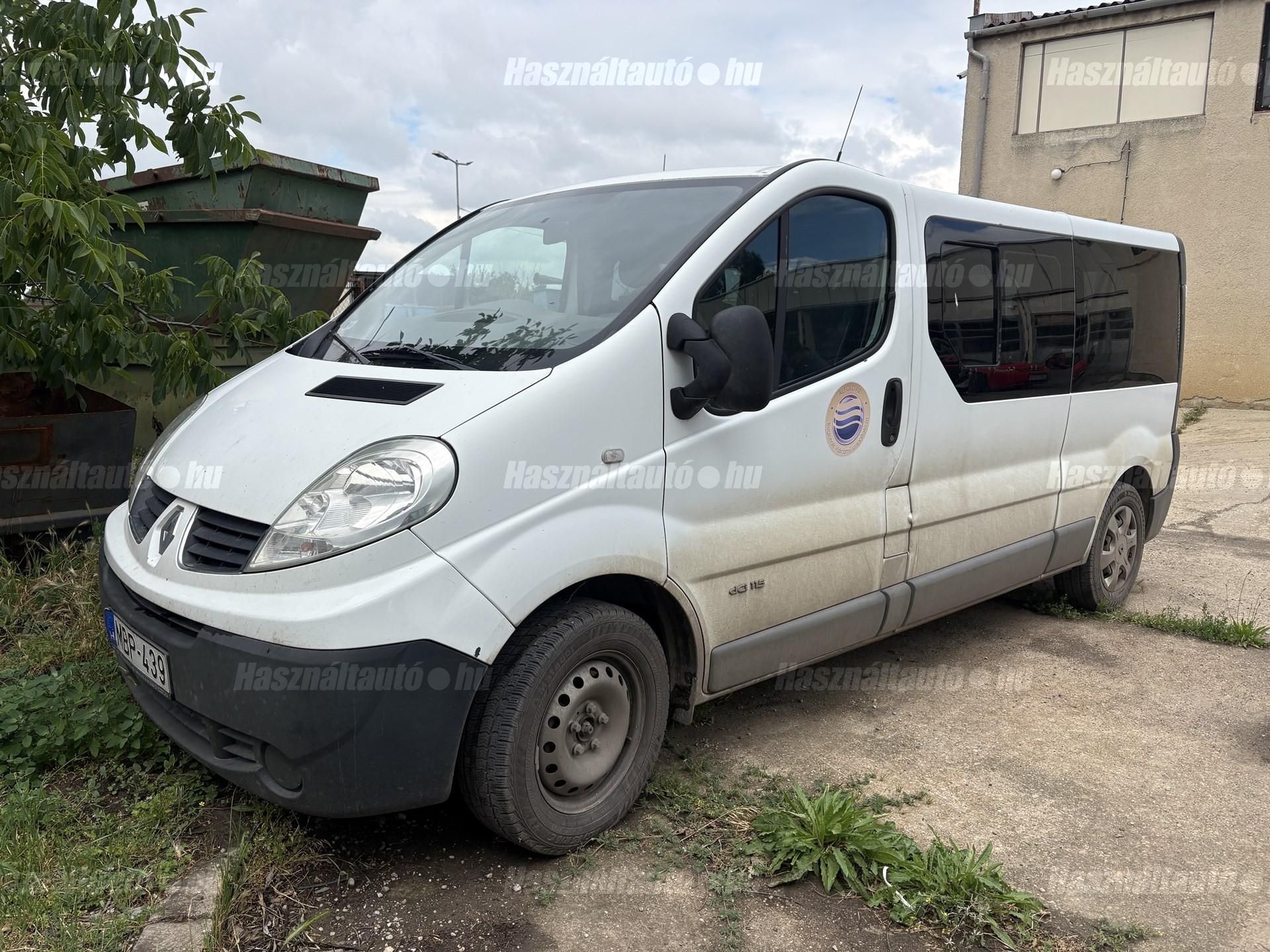RENAULT TRAFIC 2012/4 - 1