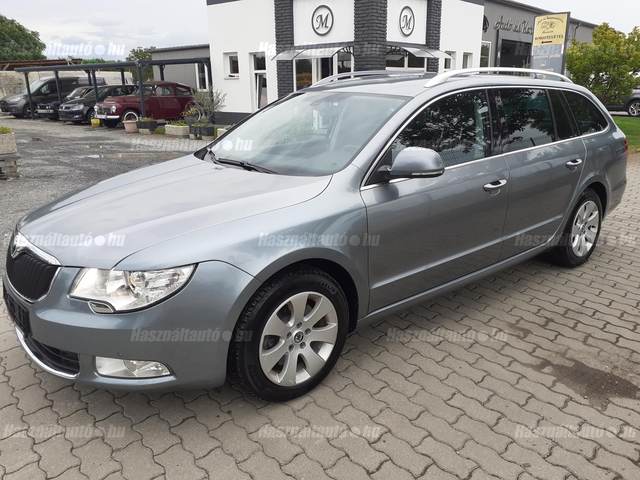 SKODA SUPERB 2010/9 - 1