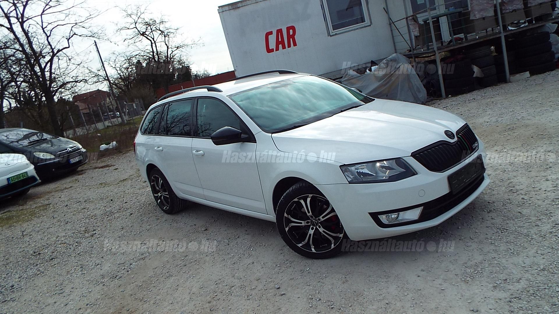 SKODA OCTAVIA 2013/10 - 1