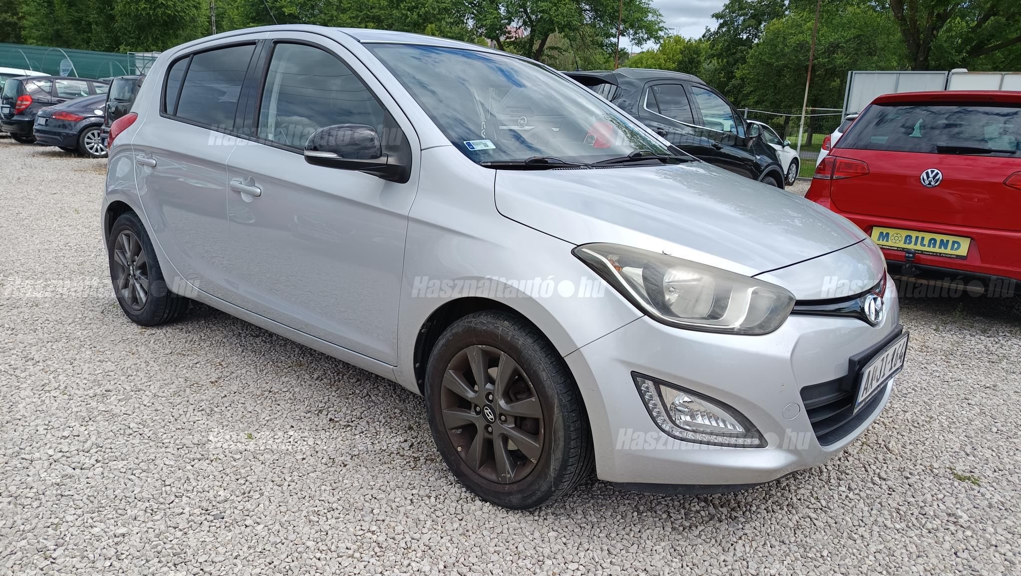HYUNDAI I20 2014/3 - 1