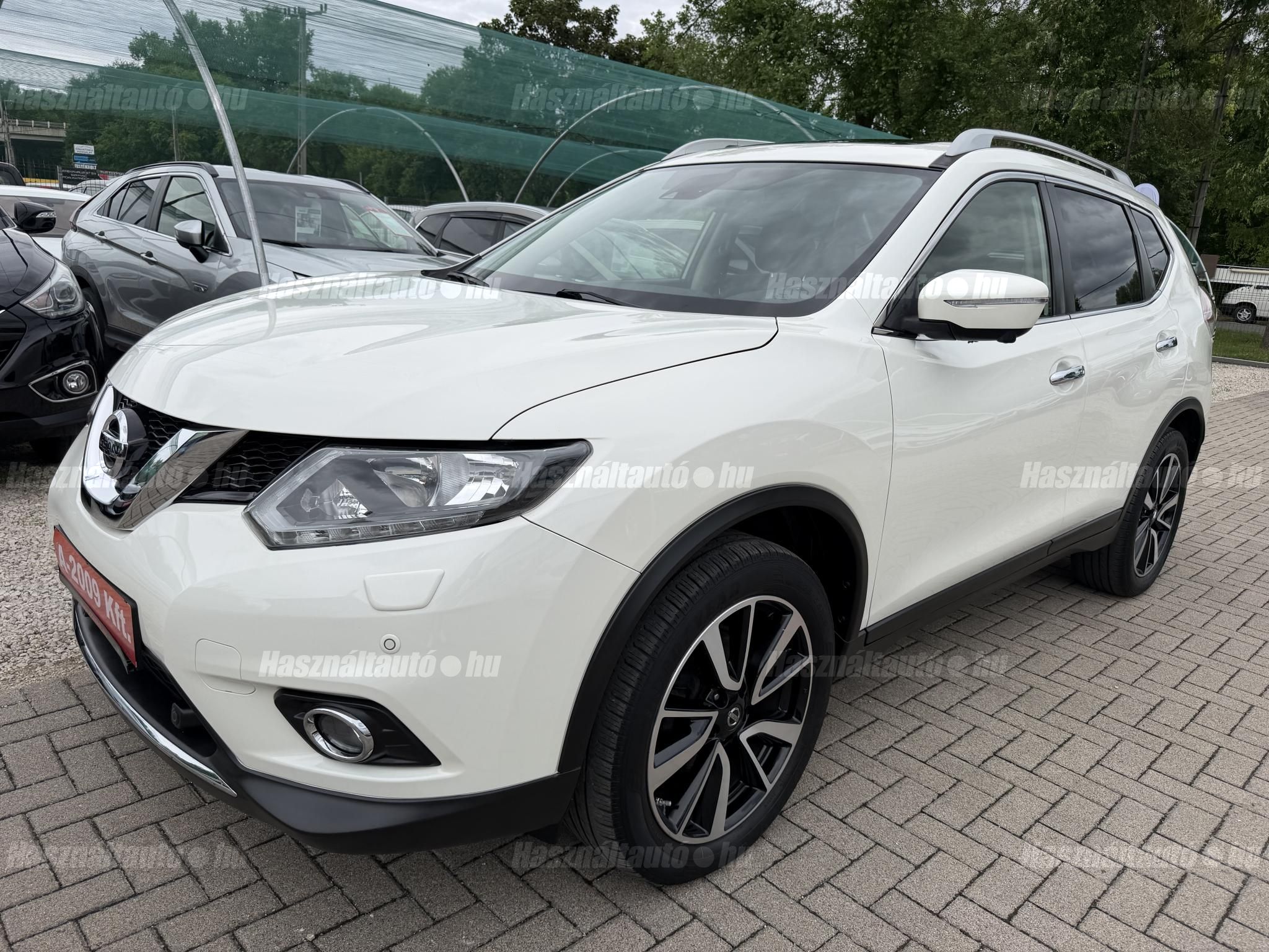 NISSAN X-TRAIL 2016/3 - 1