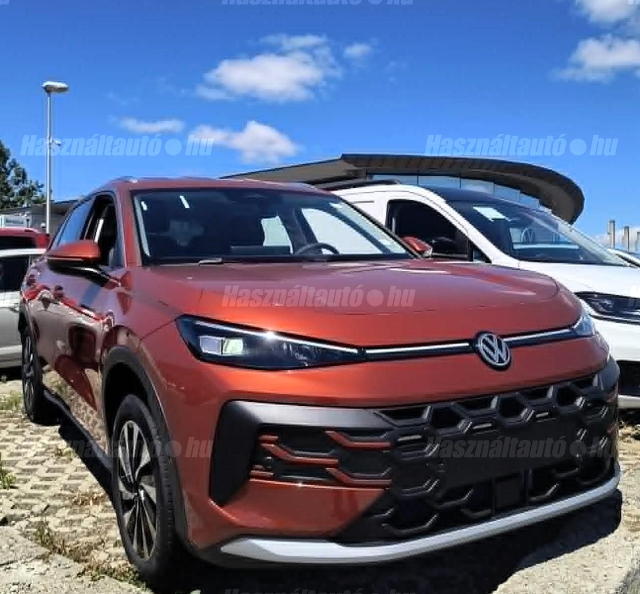 VOLKSWAGEN T-ROC 2026/6 - 1