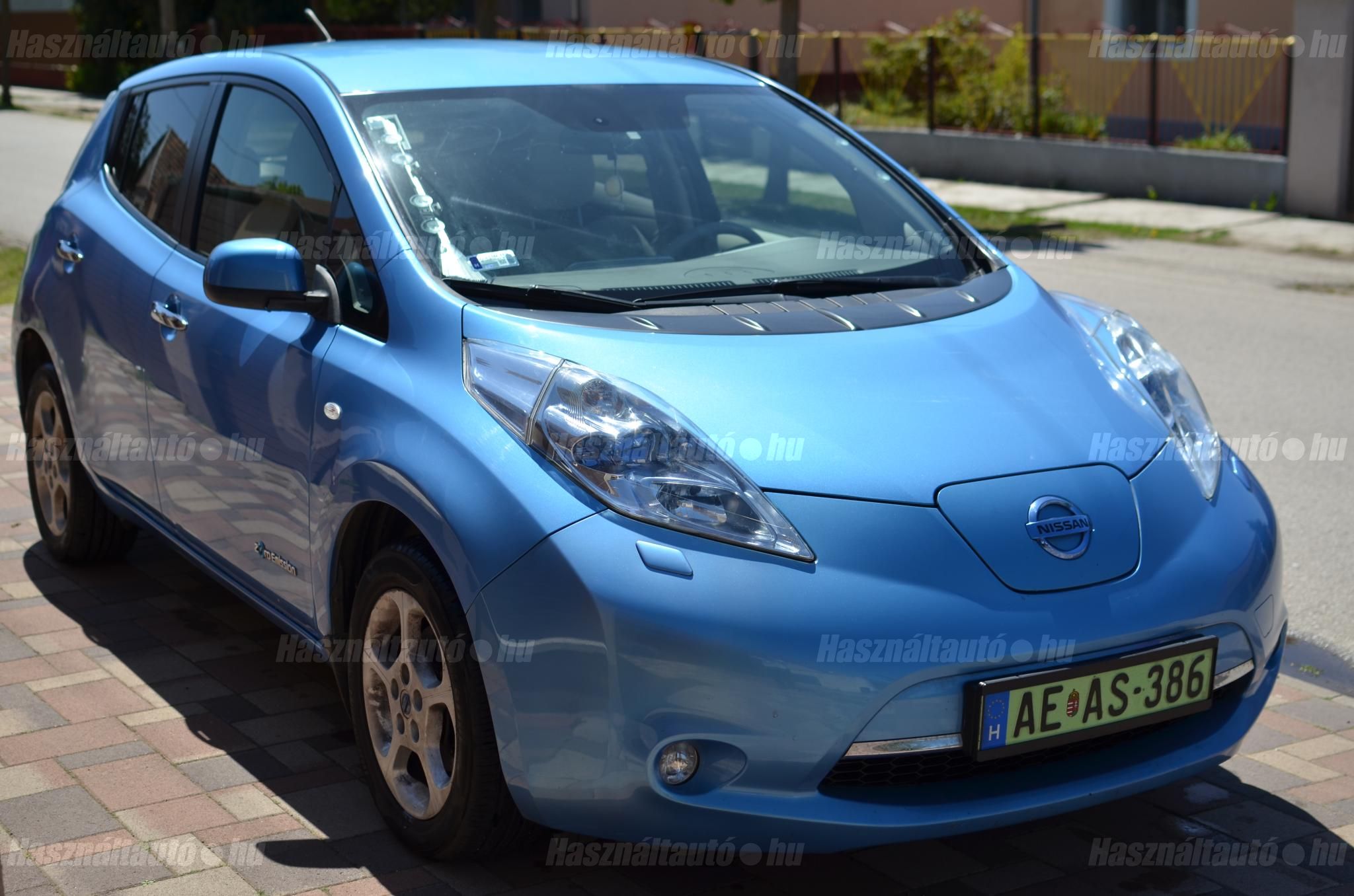 NISSAN LEAF 2012/1 - 1