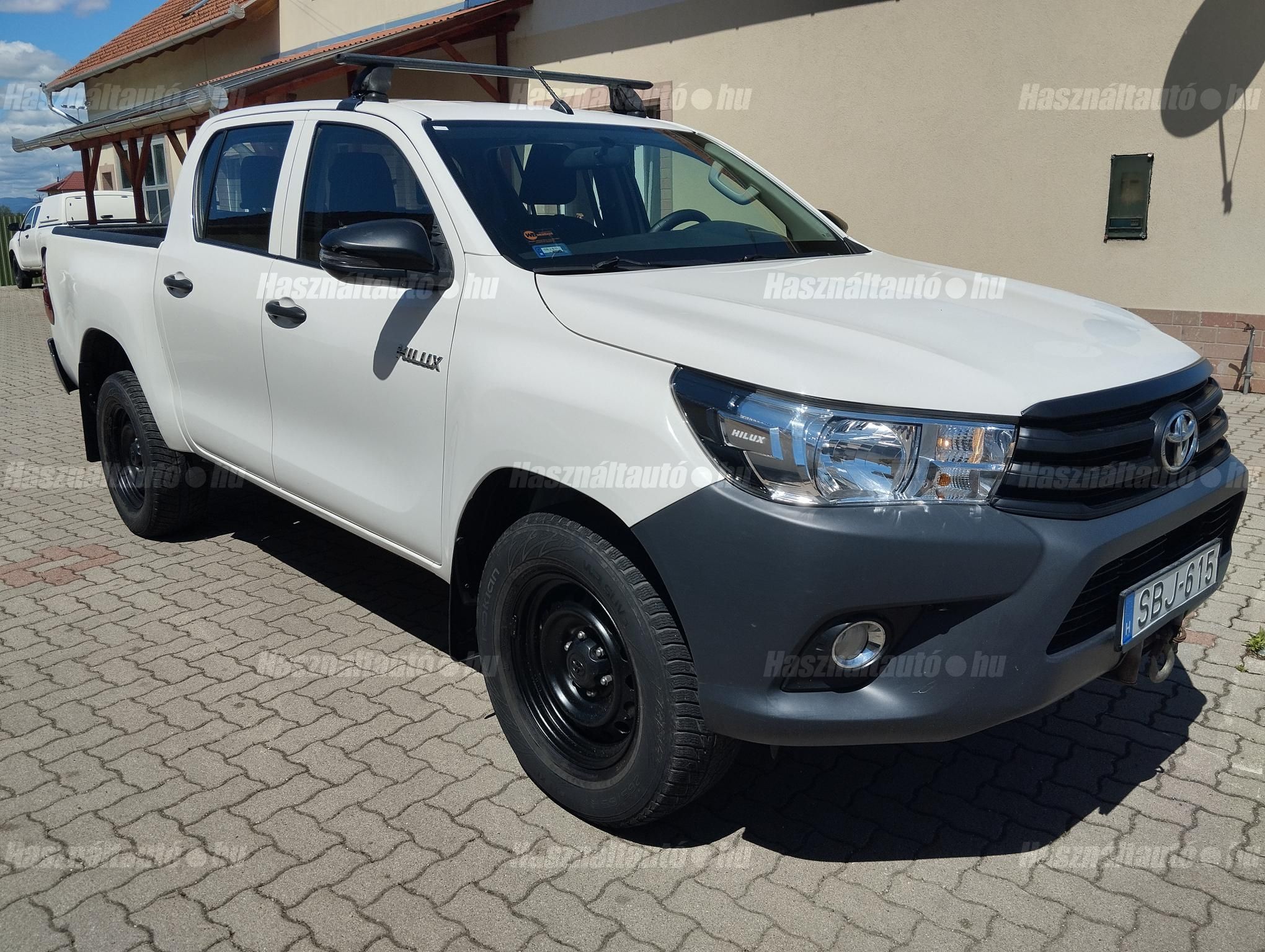 TOYOTA HILUX 2020/4 - 1