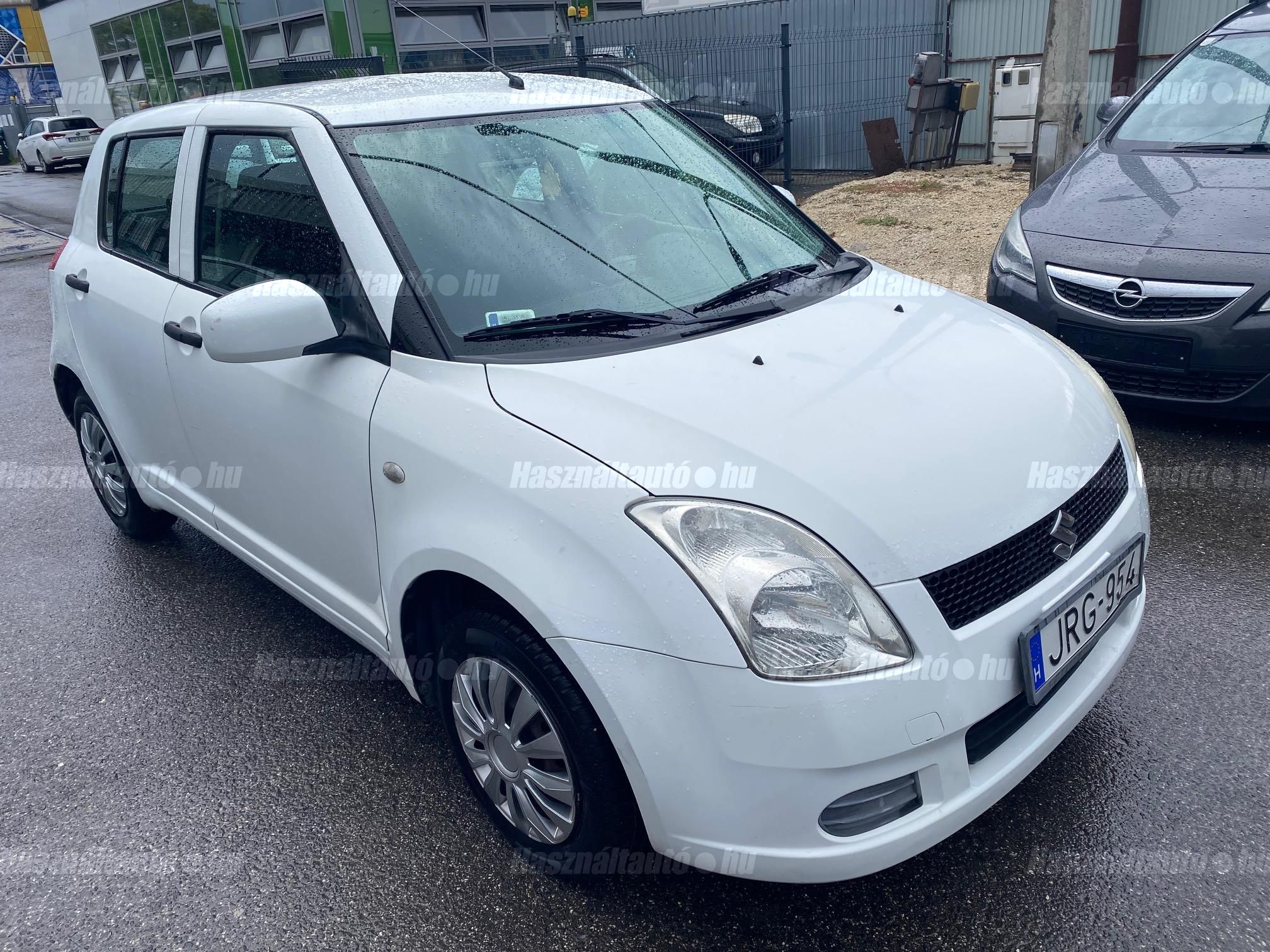 SUZUKI SWIFT 2005/4 - 1